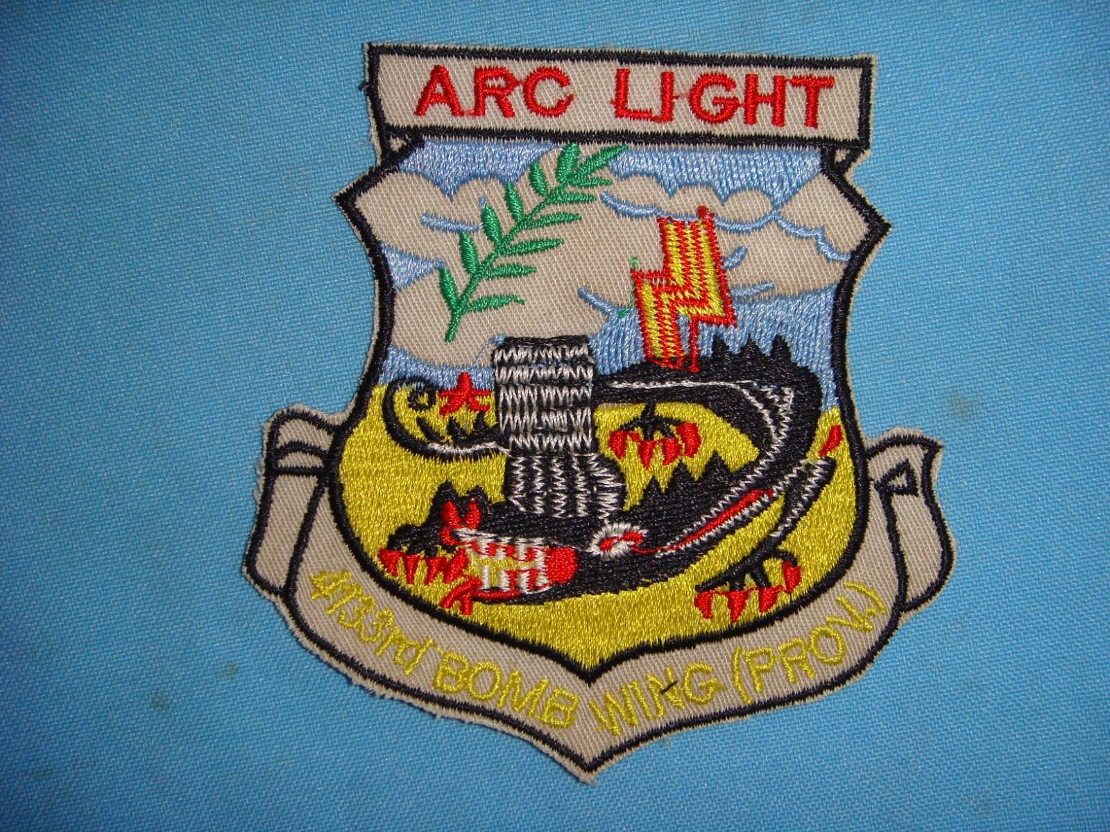 VIETNAM WAR PATCH, USAF 4133rd BOMB WING ( PROV) ARC LIGHT