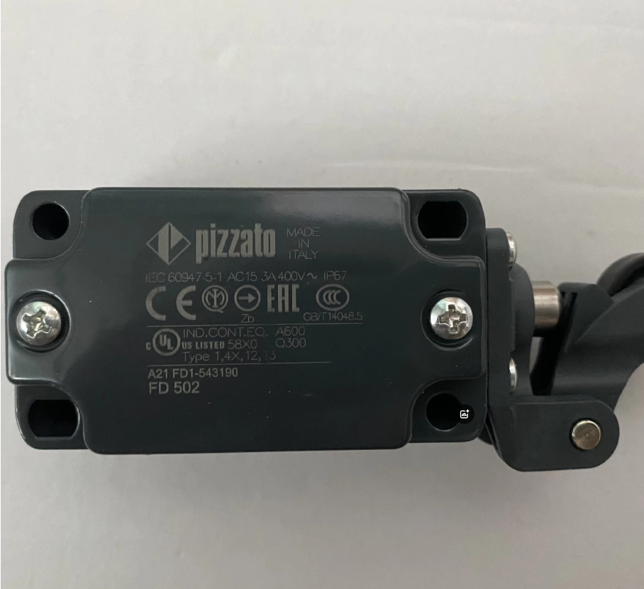 Pizzato limit switch FD502