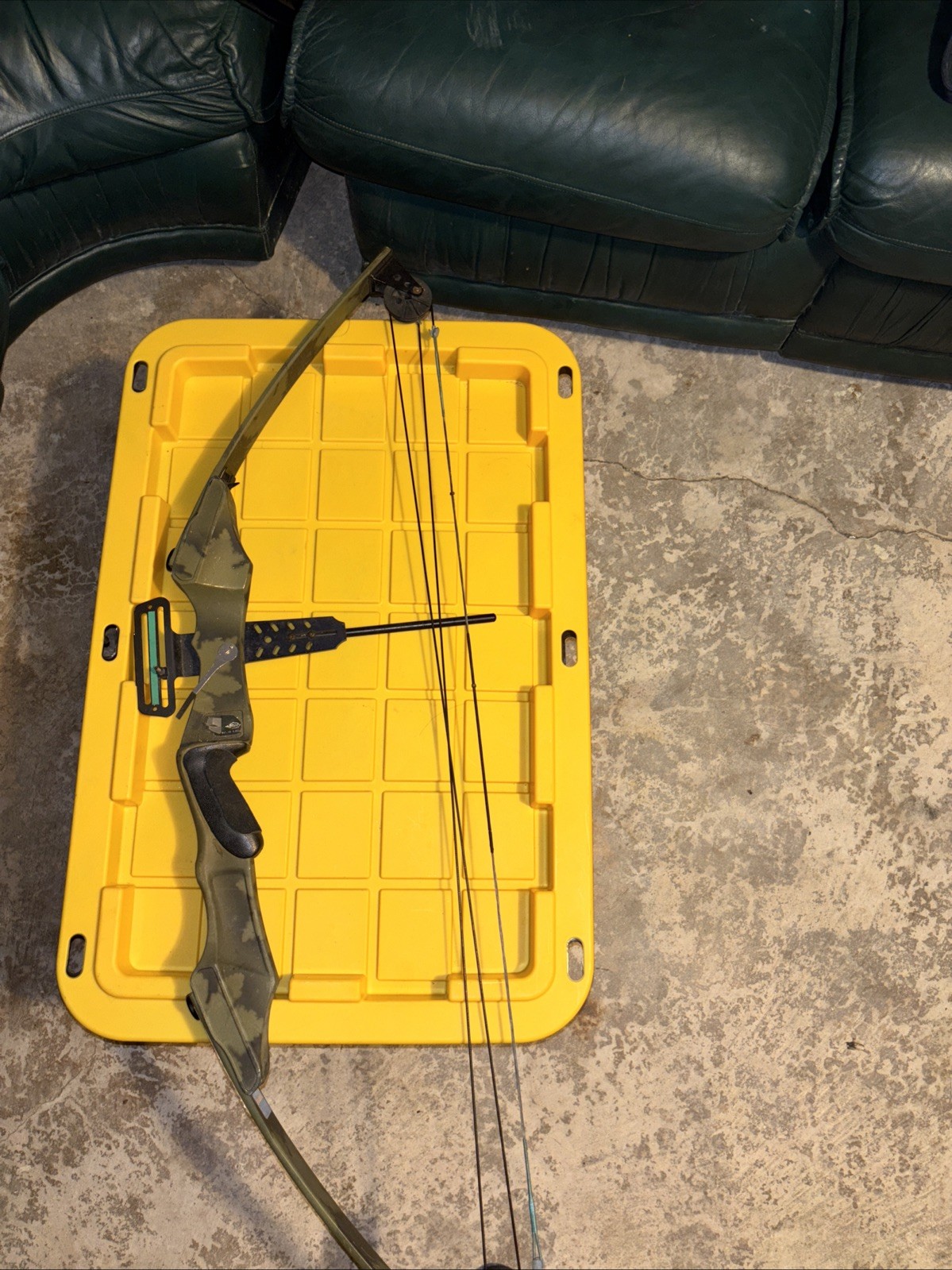 PSE Compound Bow Right-Handed Pre-owned
