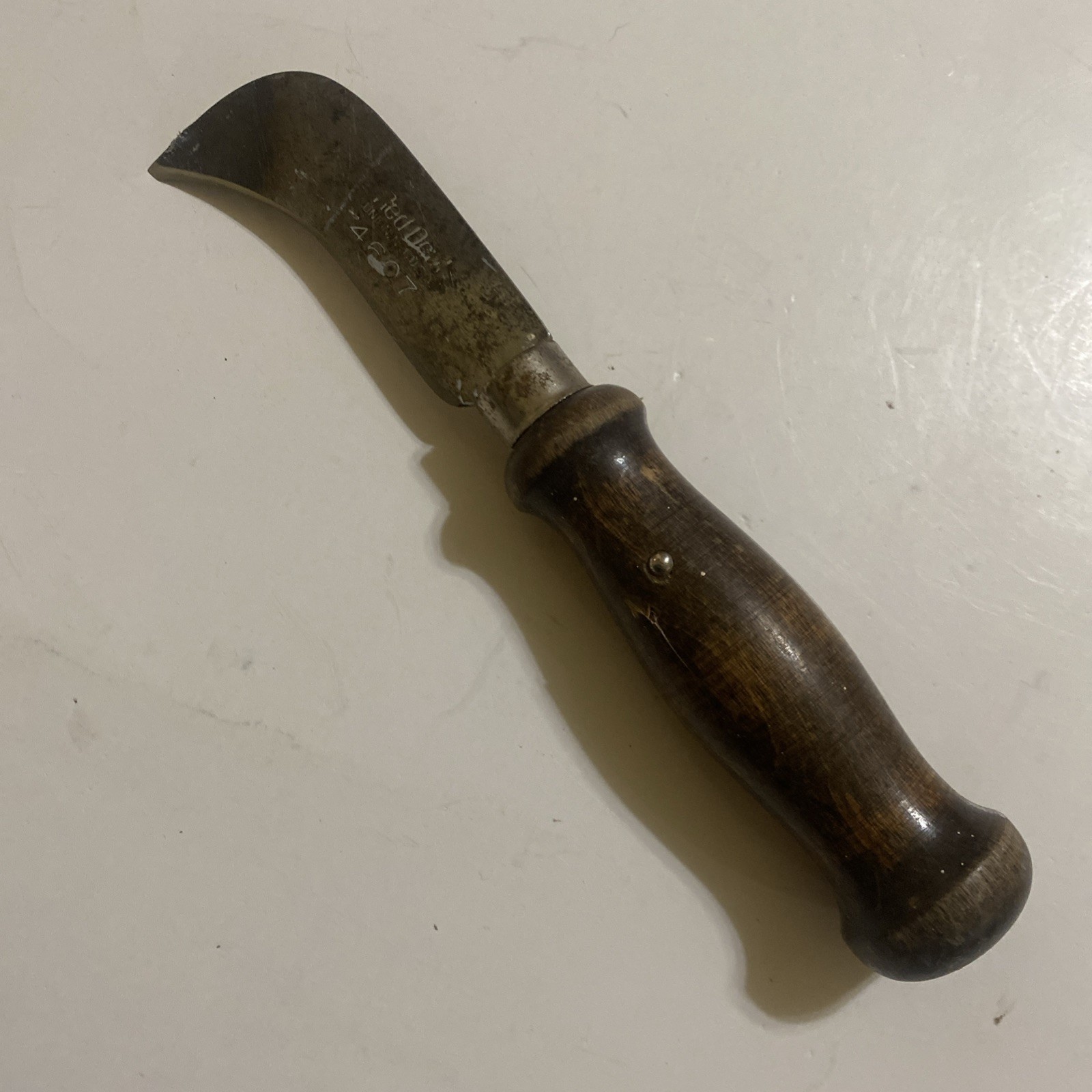 Vintage Red Devil 4607 Linoleum Knife Curved Blade Flooring Carpet Tool USA 8.25