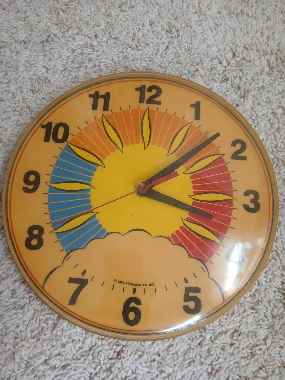 VINTAGE 1986 "Pool Master Inc." Sun & Cloud Novelty Wall Clock 12" Diameter TEST