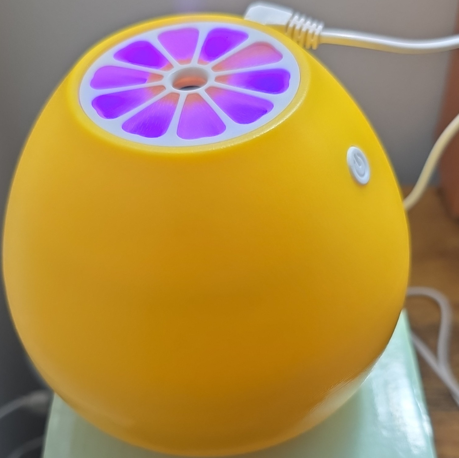 Grapefruit Ultrasonic Tabletop Humidifier Color Changing Light USB Yellow