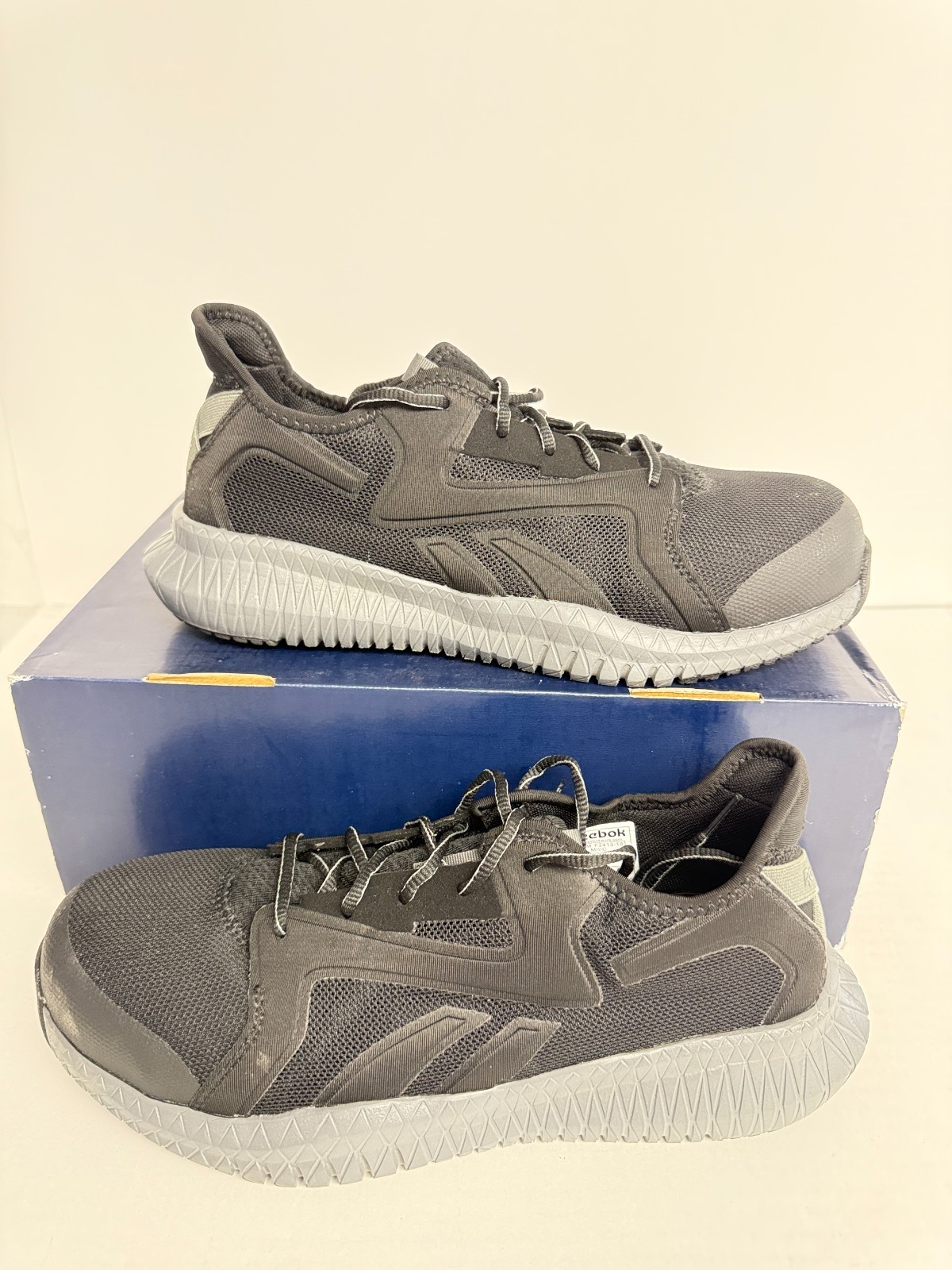 -1919 Reebok Work Black/Grey  US 9.5 Mens