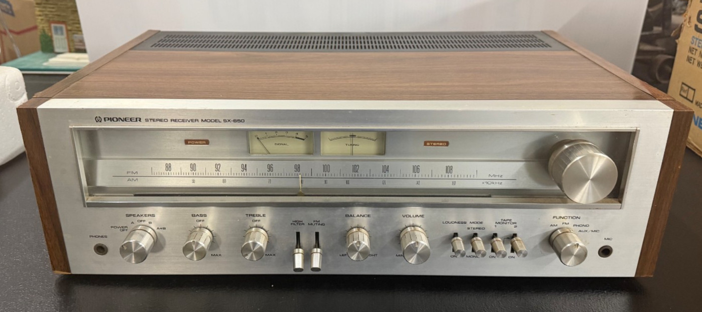 Vintage ~ Pioneer ~ SX-650 ~ Stereo Receiver ~ Works ~ FREE SHIPPING