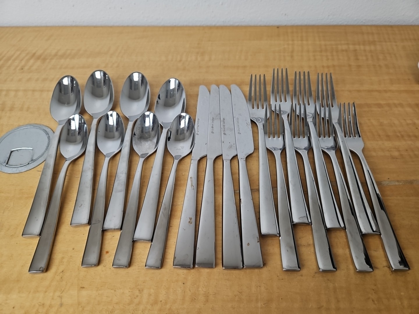 Gourmet Settings Stainless Flatware Set Service for 4 - 20 pieces