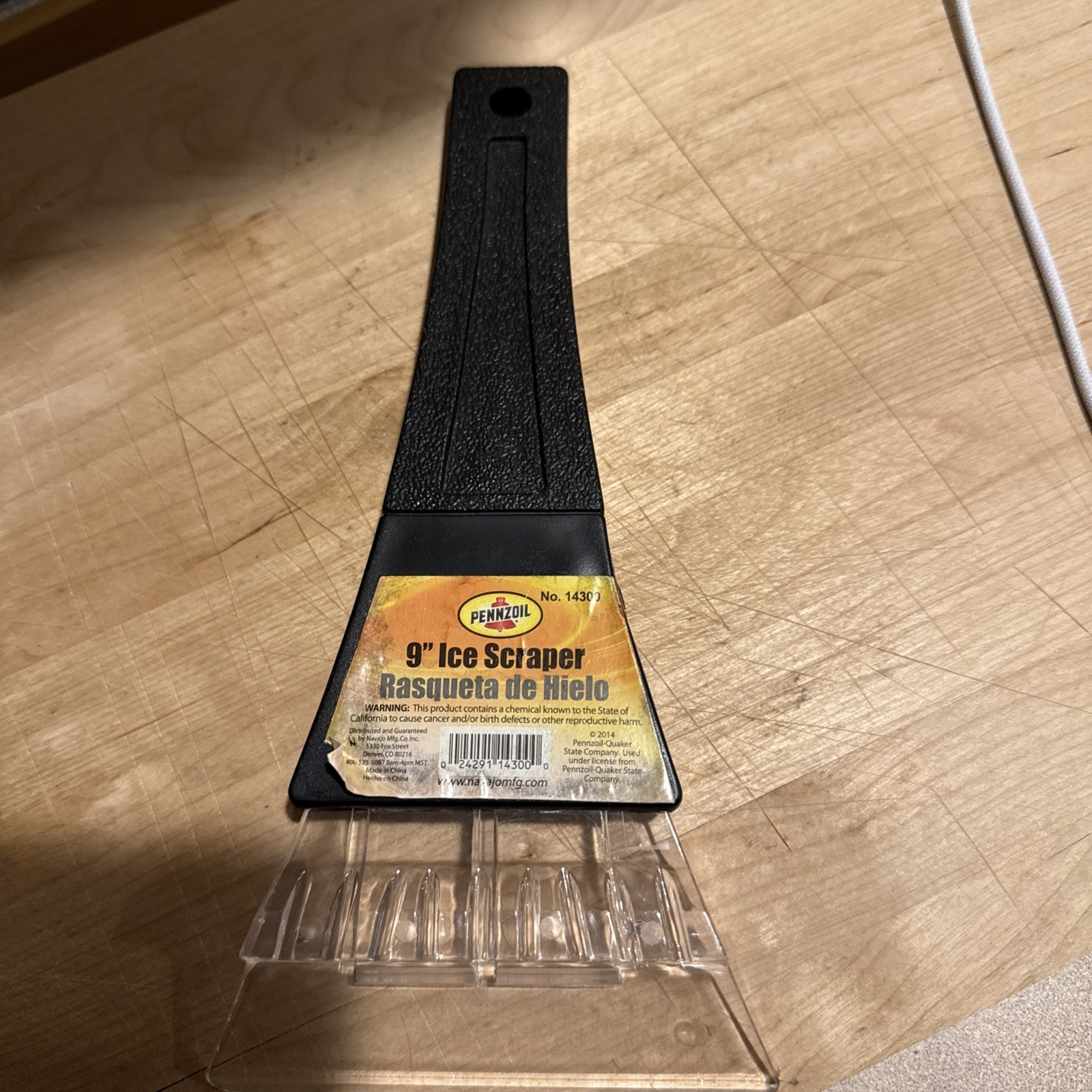 Black  Auto Windshield 9" x 4" Ice Scraper Pennzoil Trusted Brand
