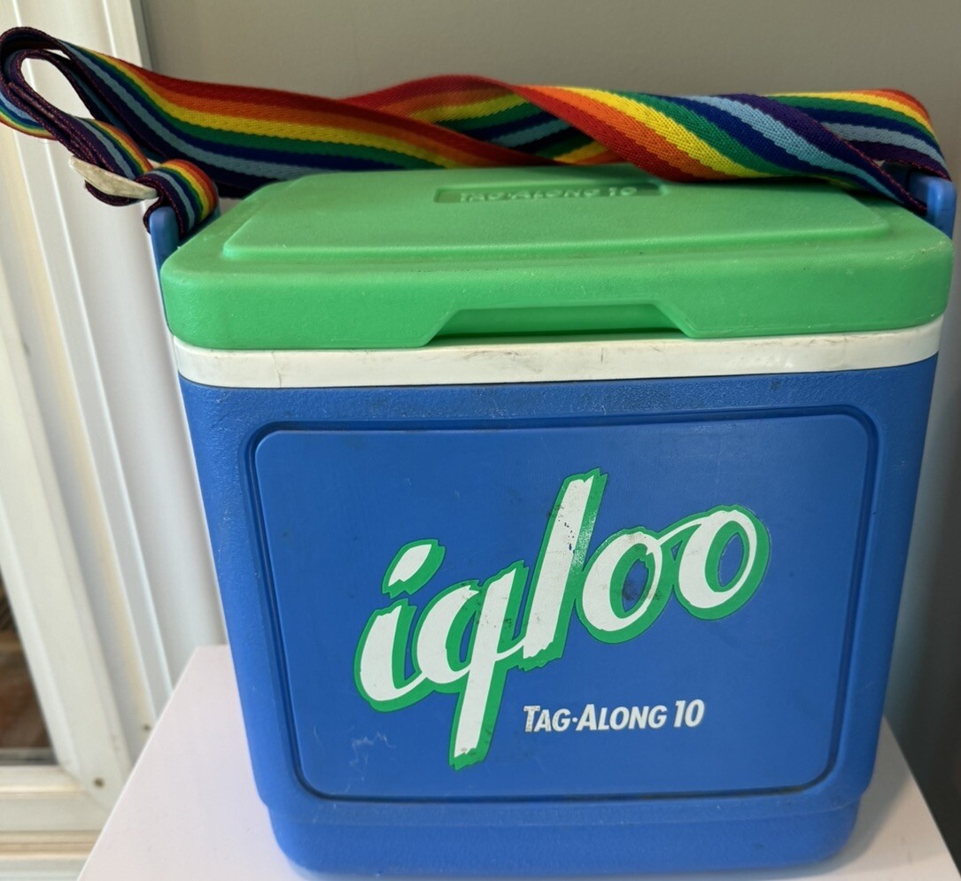 Vintage Igloo Tag Along 10 Cooler Rainbow Strap Blue Green Lid