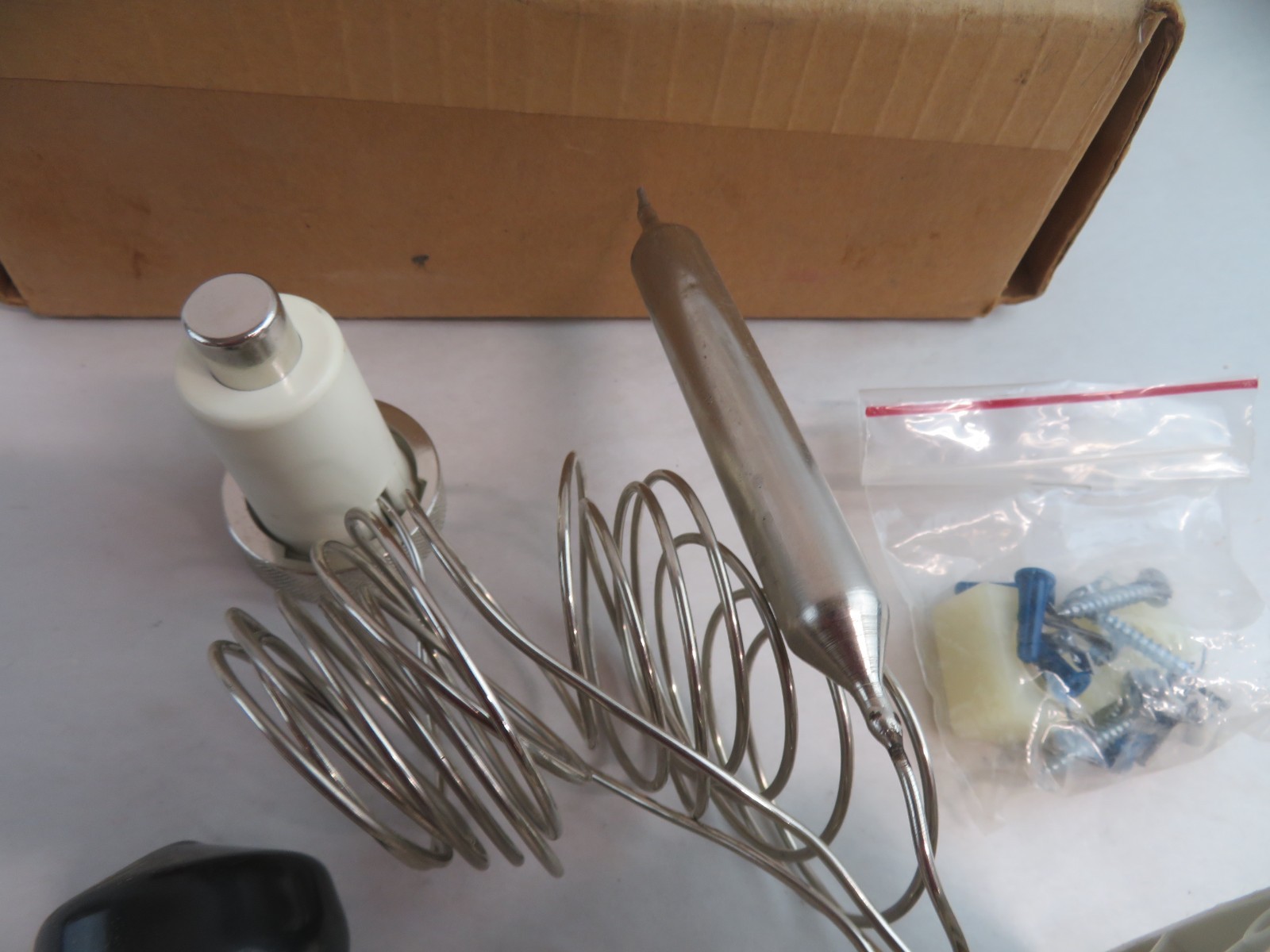 Honeywell T104C136 Thermostatic Control