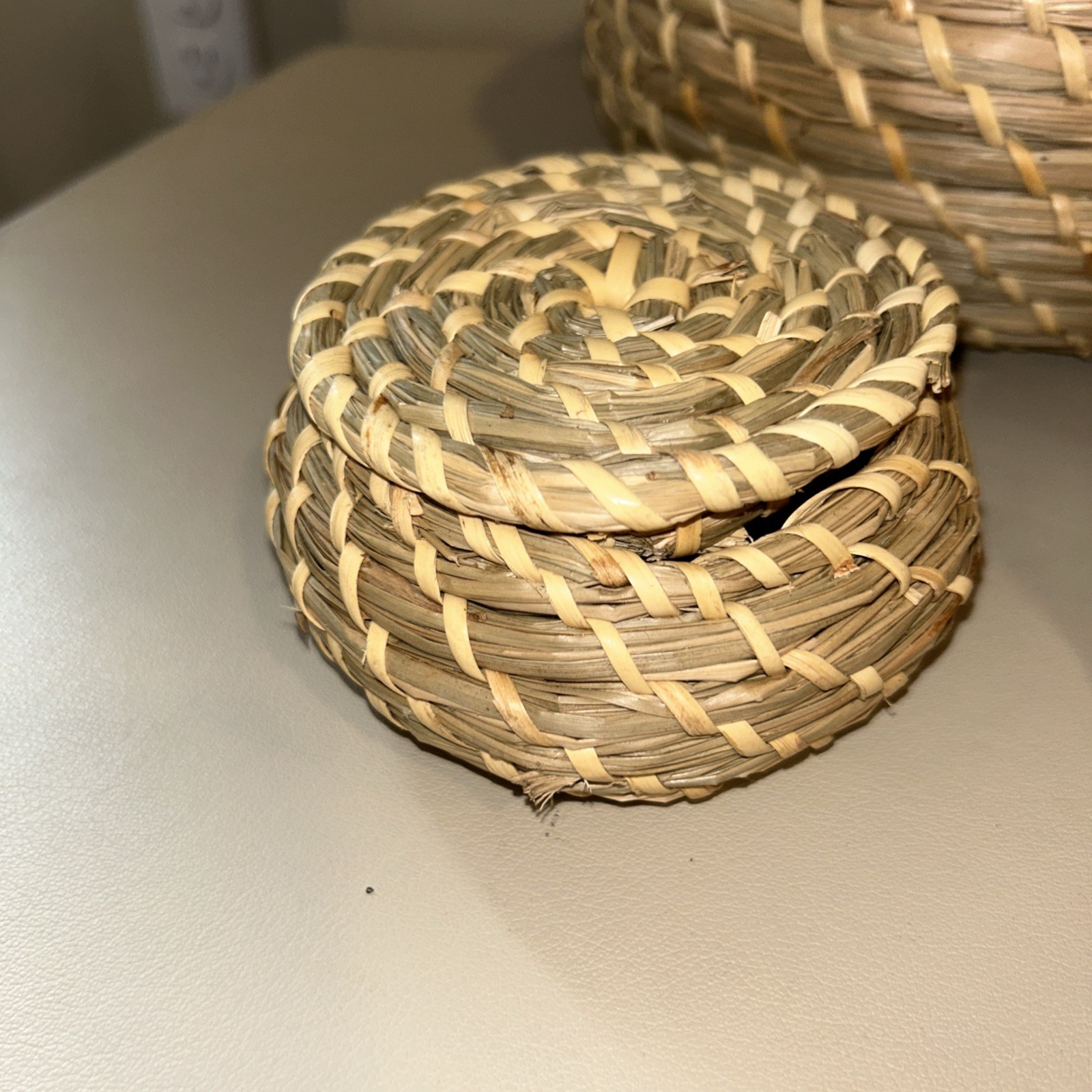 Woven Sea grass Stacking Nesting Baskets With Lids Set of 3 vintage