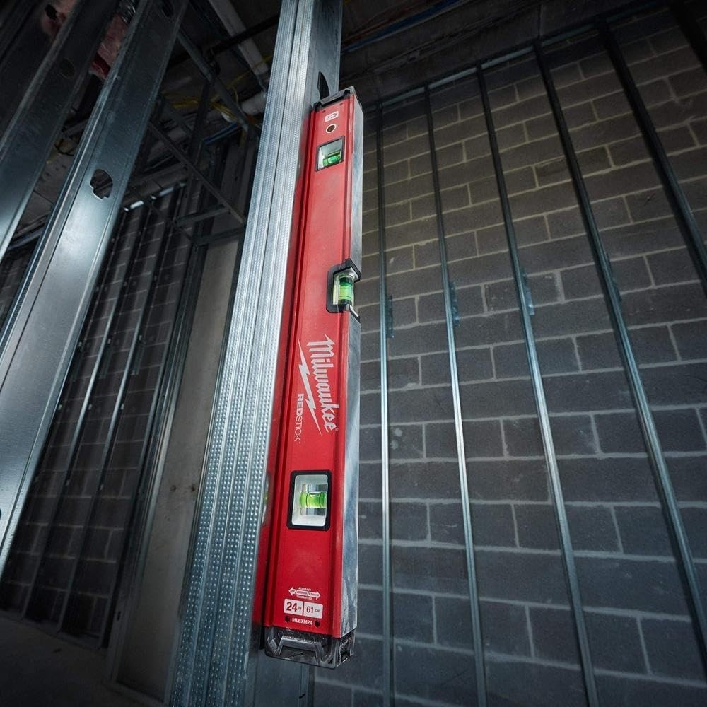 MILWAUKEE 24 IN. REDSTICK BOX LEVEL - MLBX24
