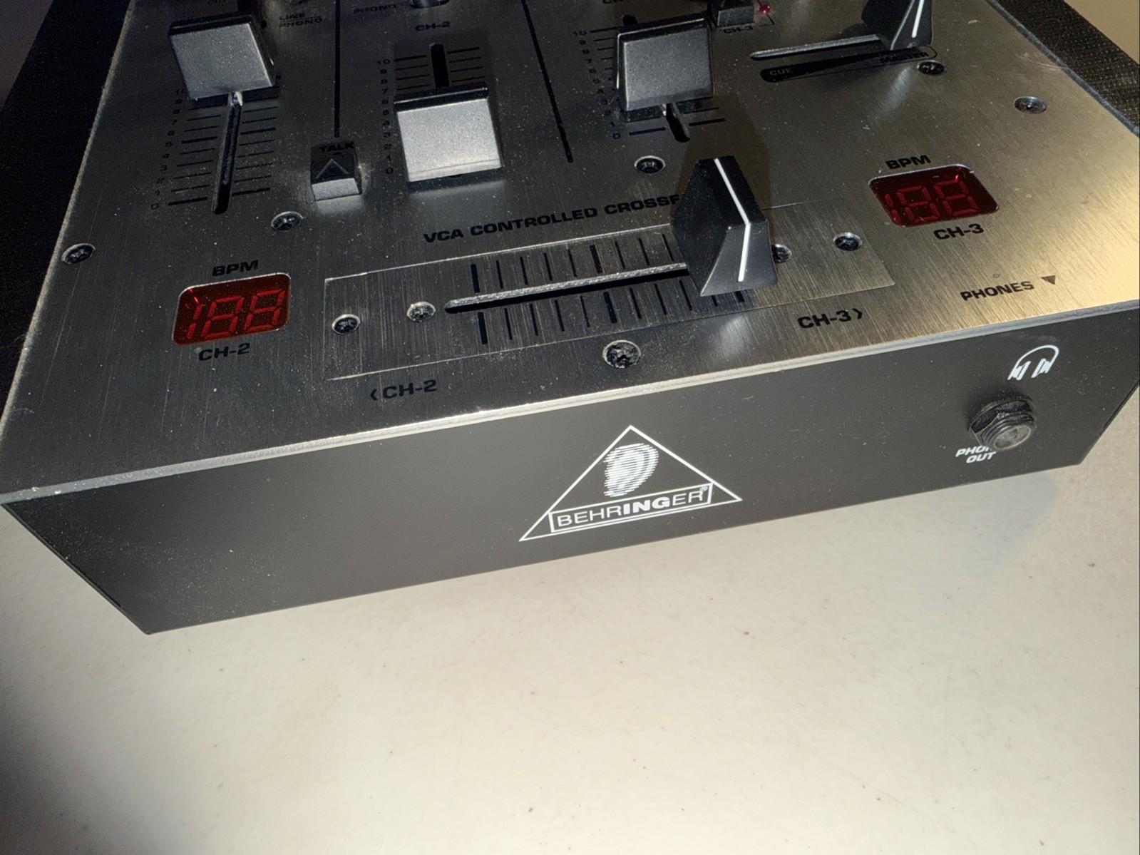 Behringer DX626 Professional 3 Channel DJ Mixer - Untested