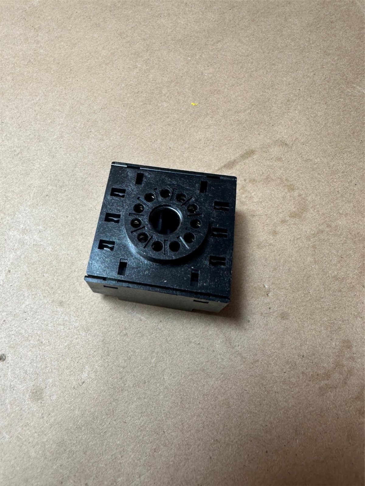 2x Pack New Omron P3GA-11 Solid State Relay Connecting 11 Pin Socket Block