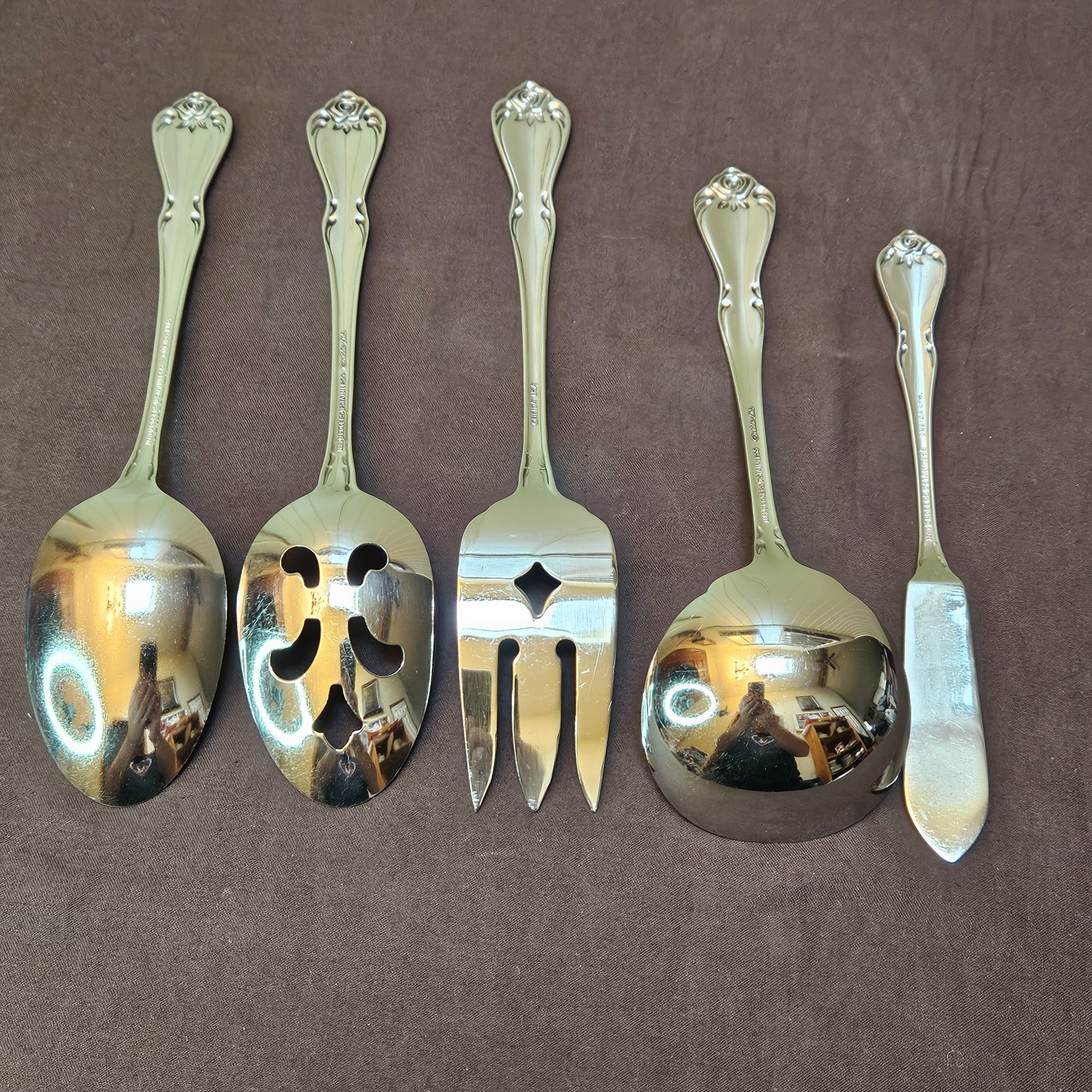 Onieda ARBOR ROSE Stainless Flatware 65 Piece 10ea 6 pc Place Settings 5 Serving