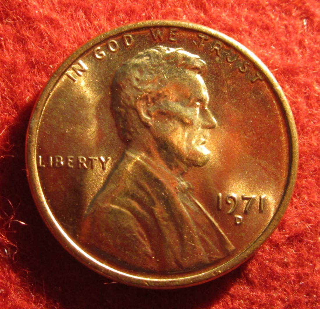 1971 D Lincoln Memorial Cent/Penny - Uncirculated - Red - Actual Coin C1226