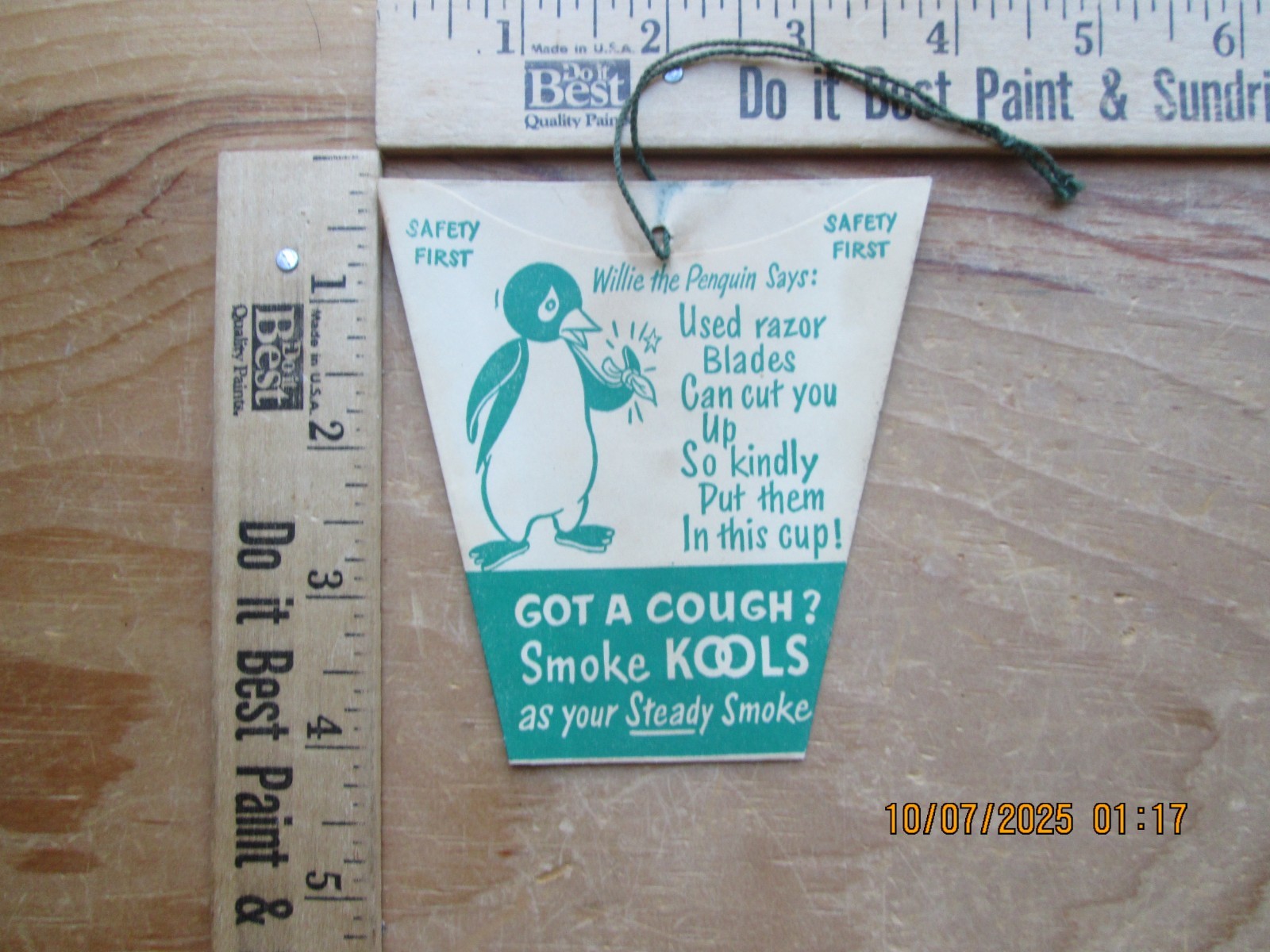 willie the Penguin Used razor blades holder KOOL Cigarettes