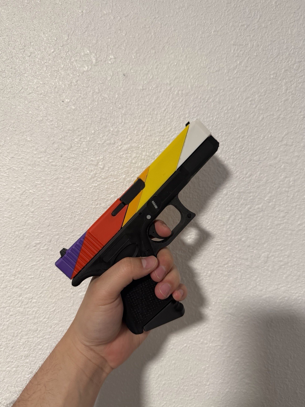 Fade Glock Style Prop Replica 3D Printed w/ Magnetic Magazine Display