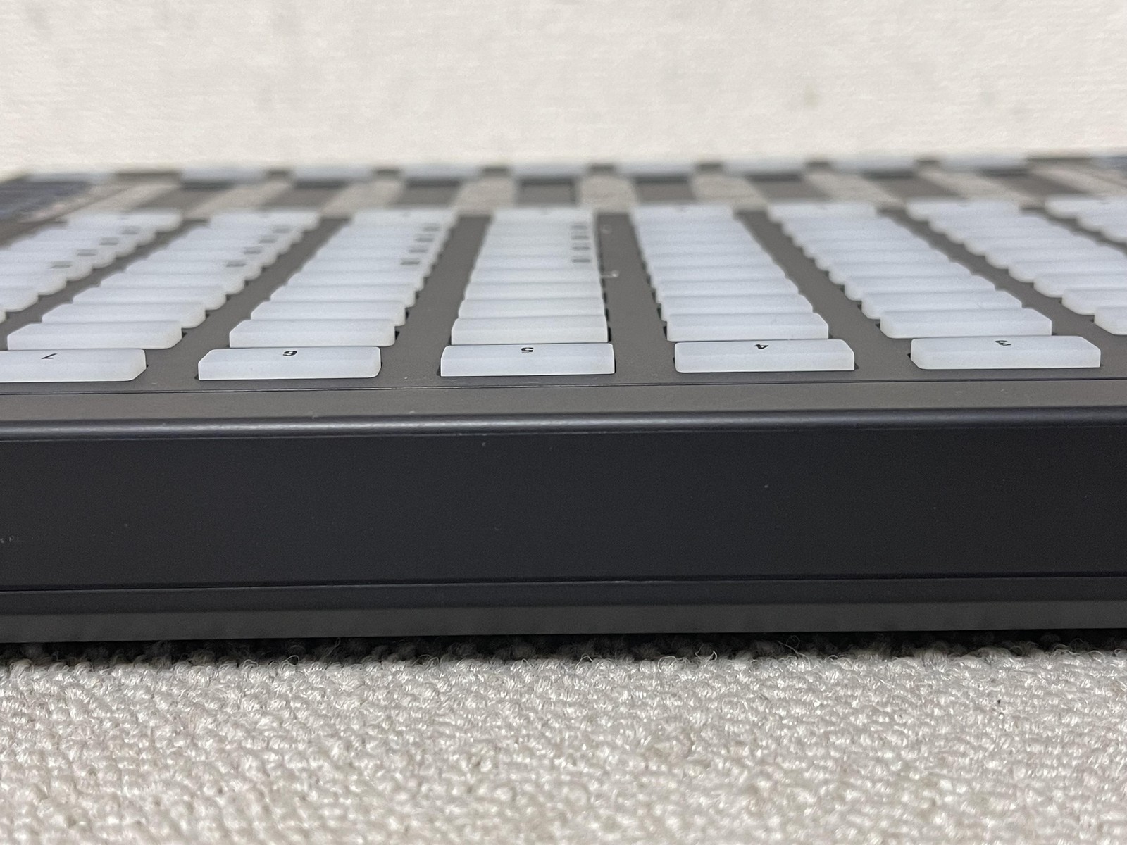 Native Instruments Maschine Jam Controller Production Performance System w/Box