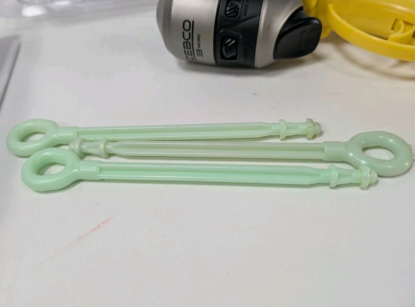Greenlee 06186 CableCaster Wire Pulling Tool with 3 Glow-in-the-Dark Darts