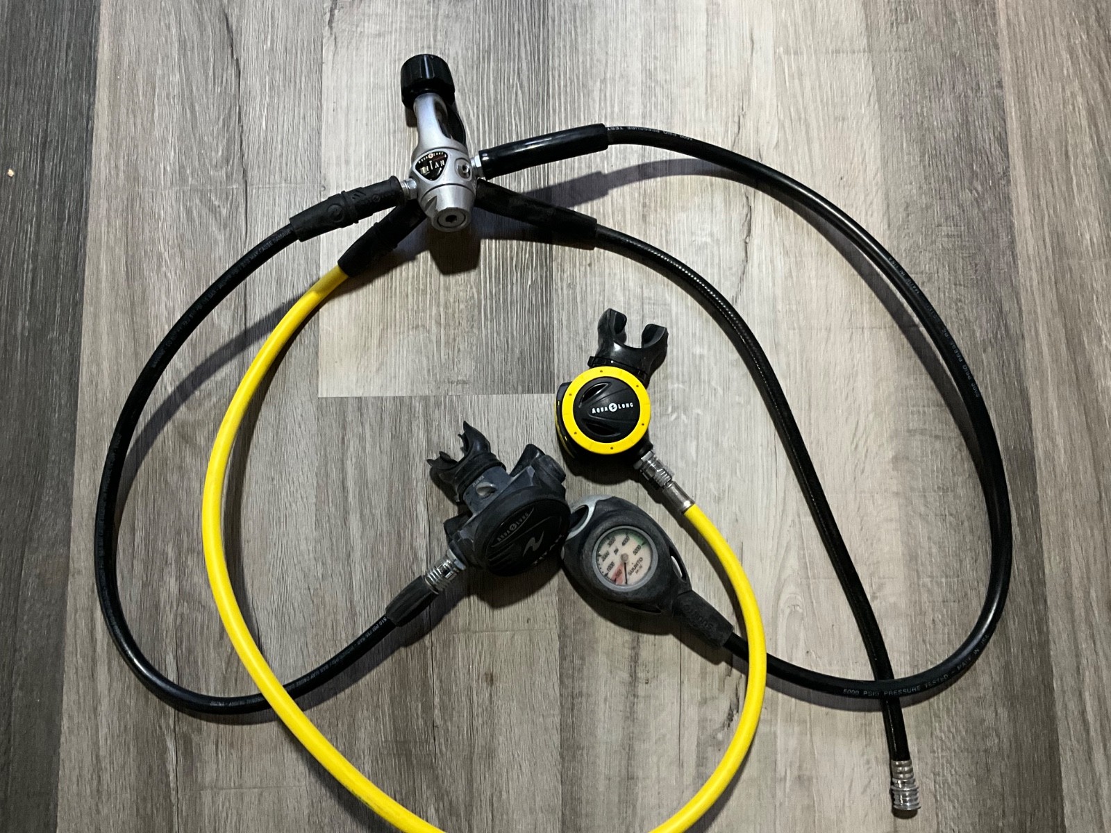 Aqua Lung Titan Dive Scuba Diving Regulator with Suunto gauges USED