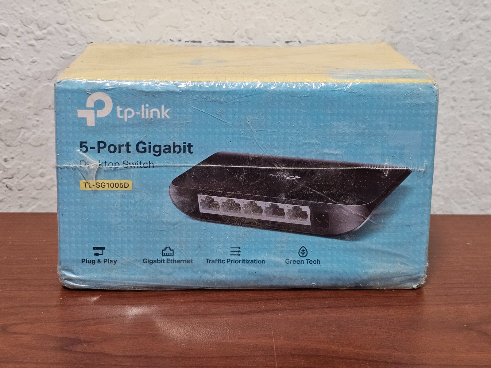 TP-LINK TL-SG1005D 5-Port Gigabit Ethernet Plug & Play Desktop Switch - NEW