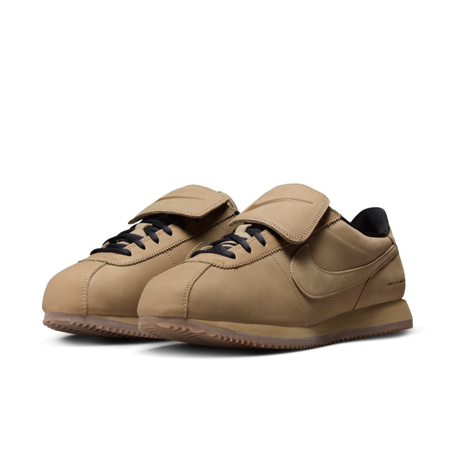 NIKE Cortez Leather SE IM8057-297 Parachute Beige Parachute Beige Off Noir