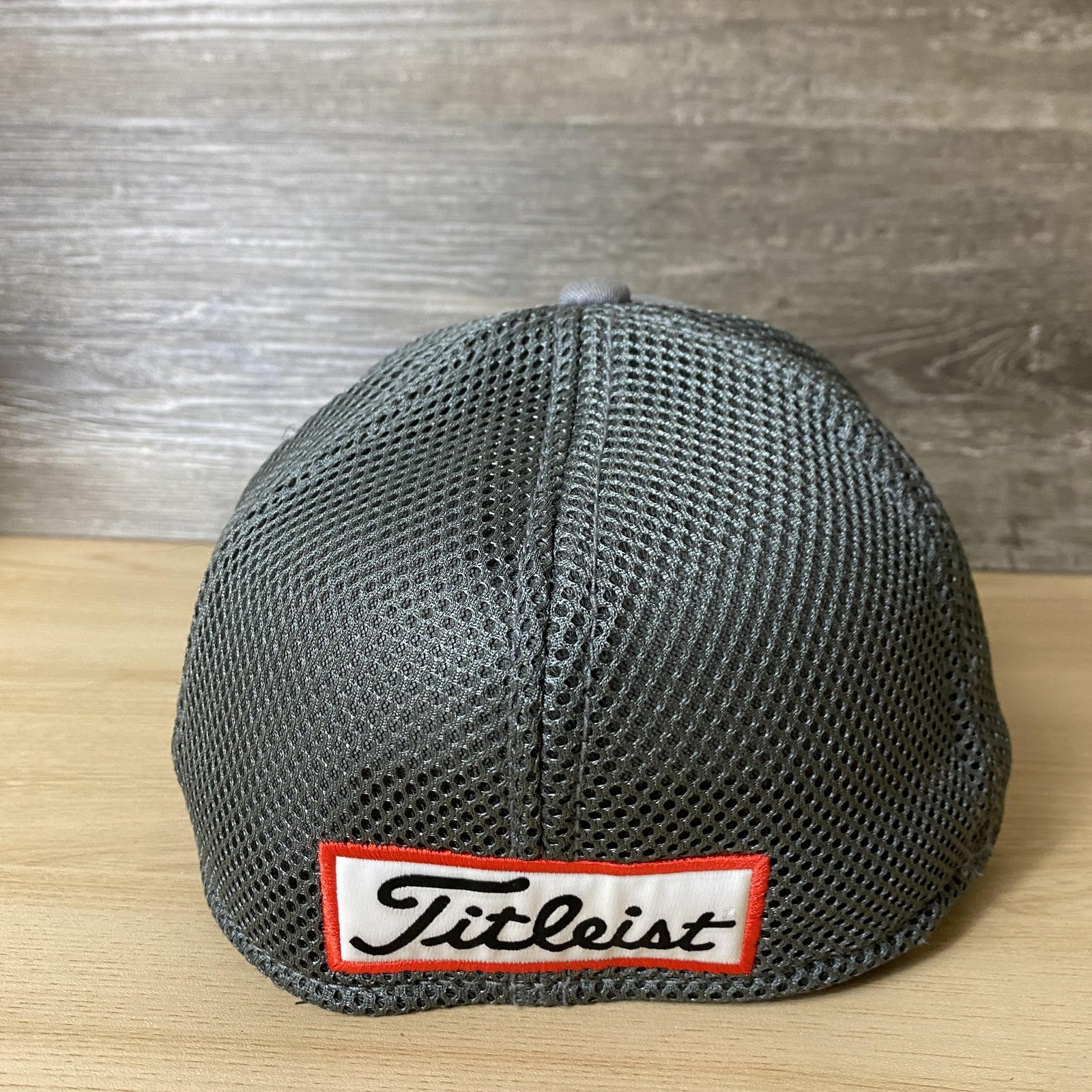 Titleist Hat Cap Fitted Mens Medium Large Gray Golf Pro V1 Trucker Mesh New Era