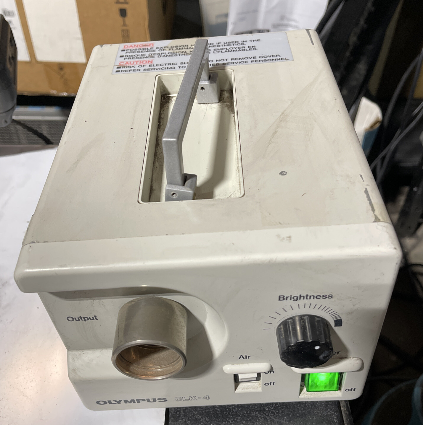 OLYMPUS CLK-4 Halogen Light Works, Air Moves Handle Broken Source