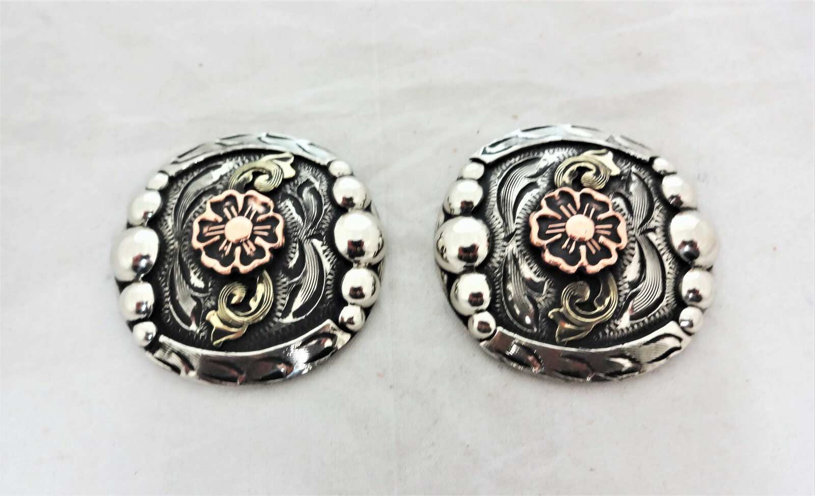 Pair Antiqued California Conchos Screw Back Silver Plate Hansen Western Gear New