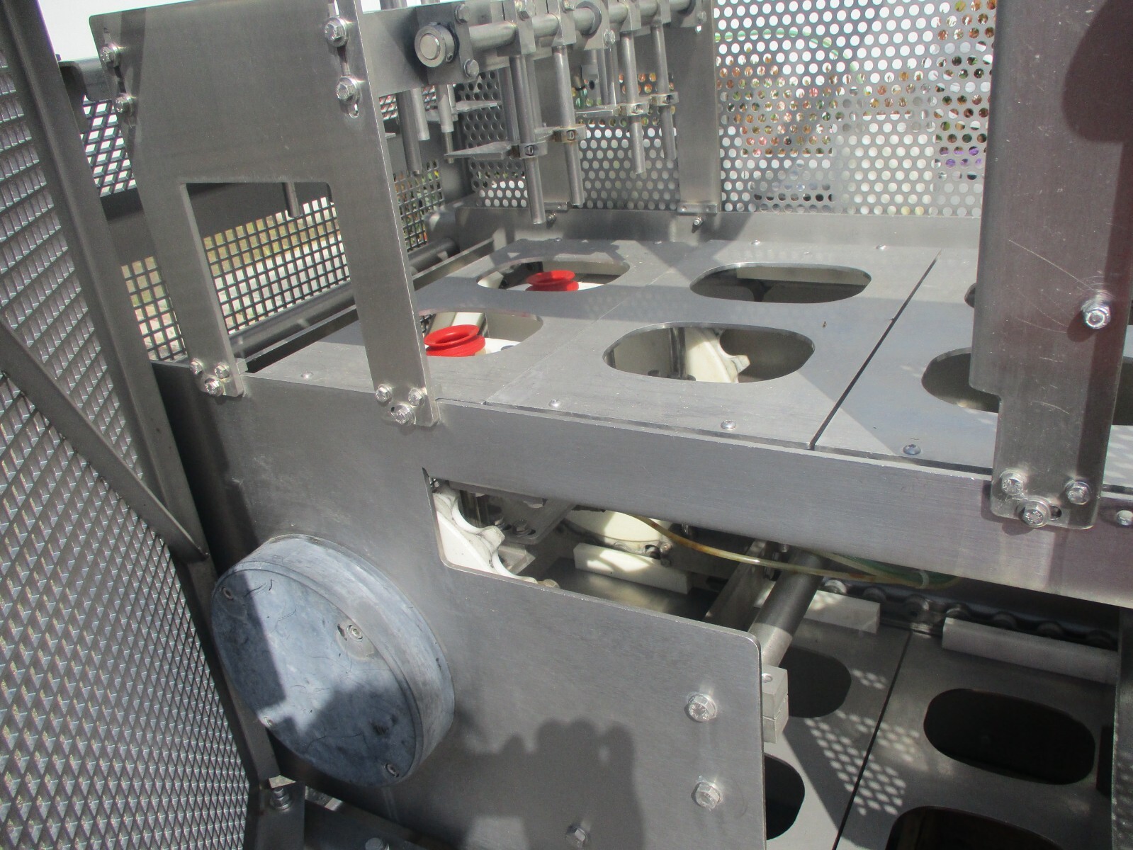 WCB STAINLESS ICE CREAM FILLING MACHINE / SCROUND ICE CREAM CONTAINER FILLER