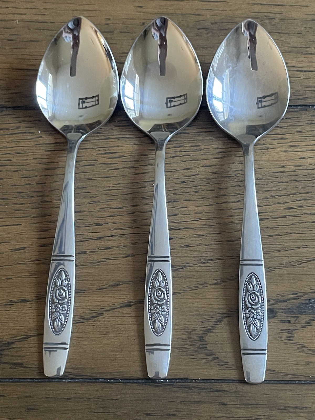Set of 3 Oneida Rose Pendant Stainless Steel Oval 6 7/8” Soup Spoons