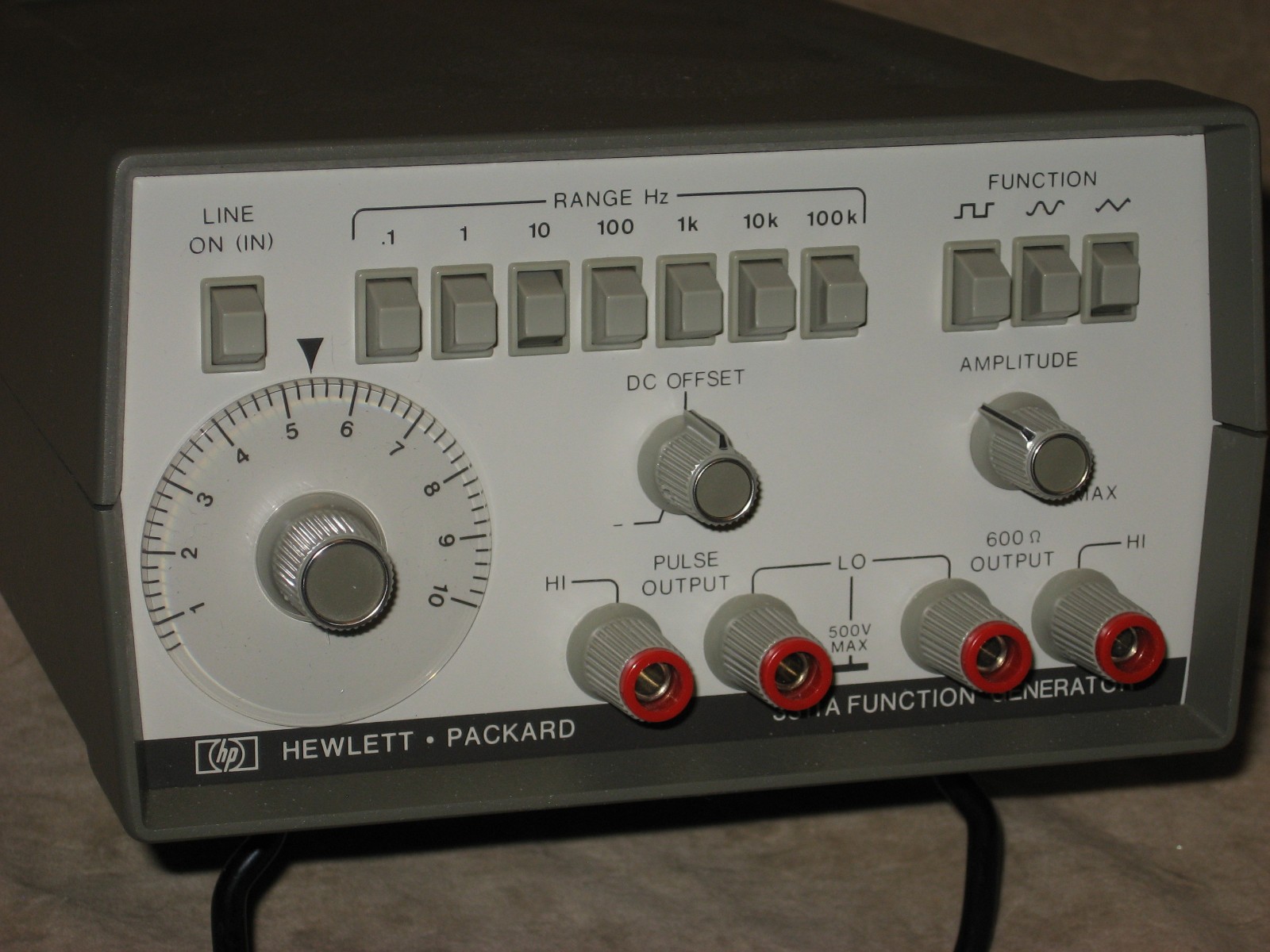 HP Hewlett Packard 3311A Function Generator 0.1Hz–100kHz; Sine /Square/ Triangle