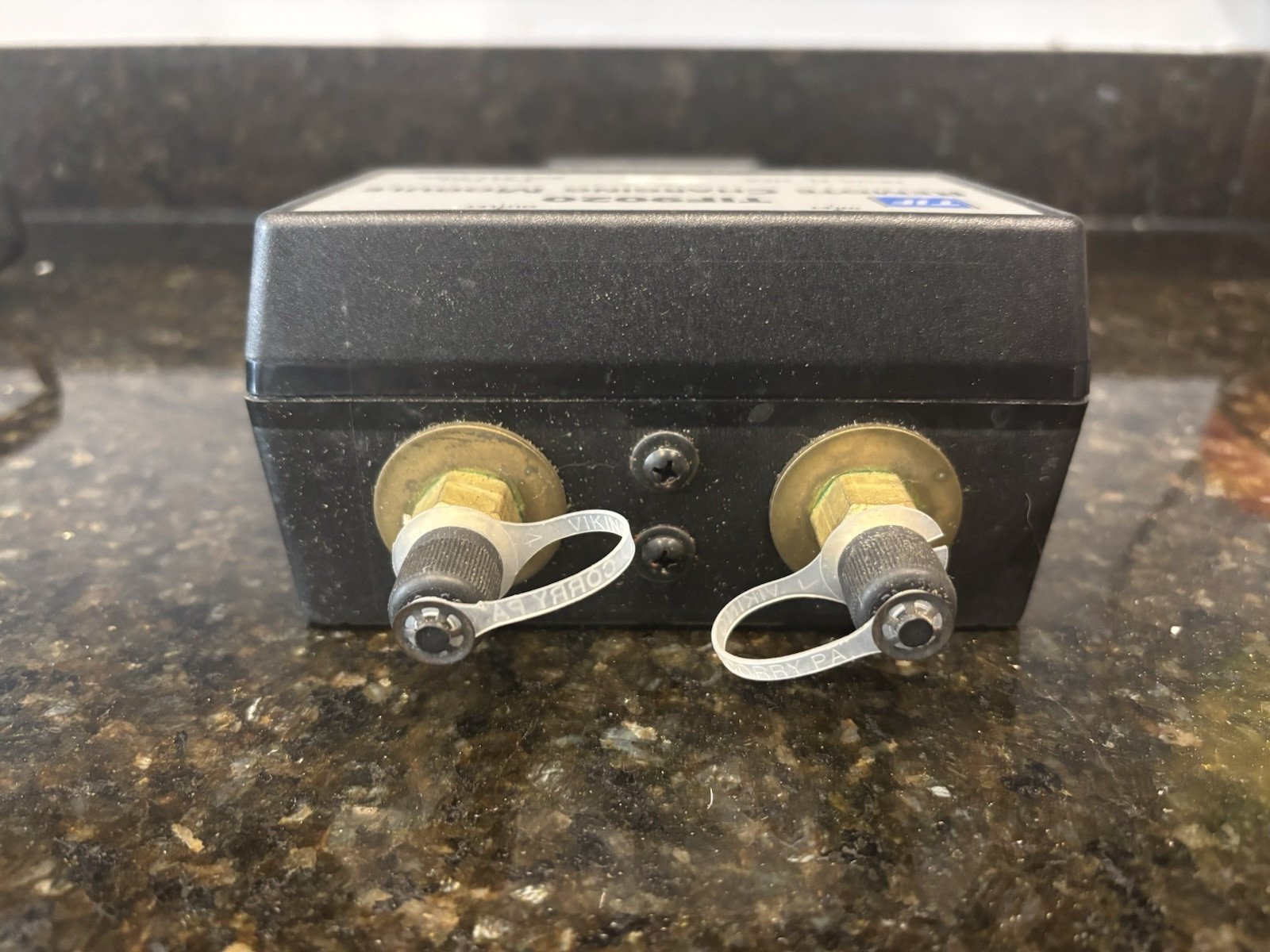 TIF Instruments 9020 Remote Charging Module In Case WORKS TESTED TIF9020