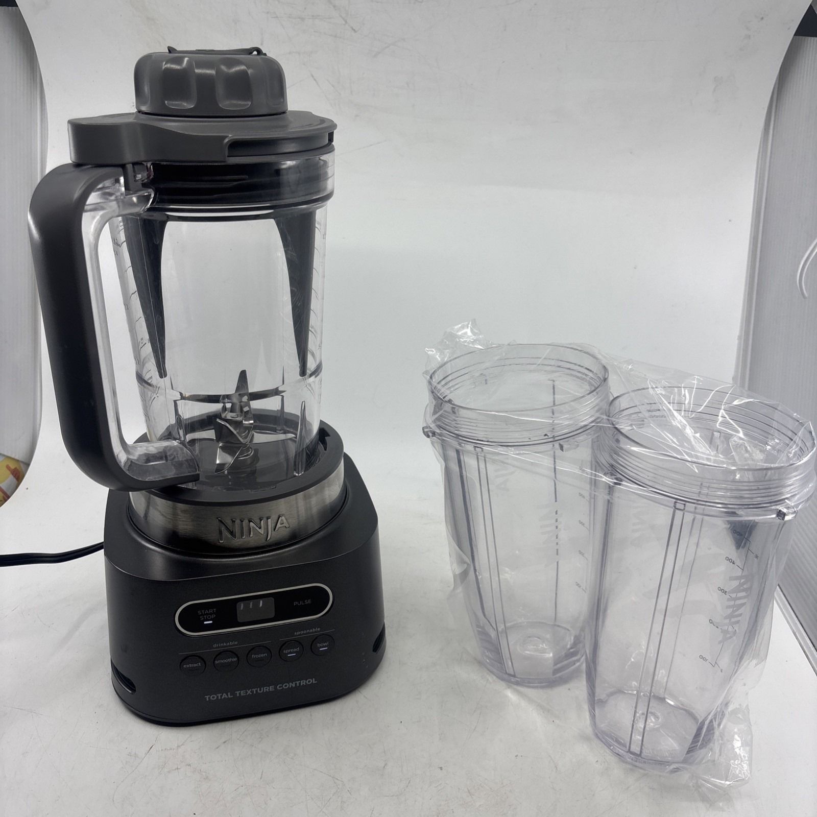 Twisti 1600-Watts High Speed Blender, CO150B WORKS