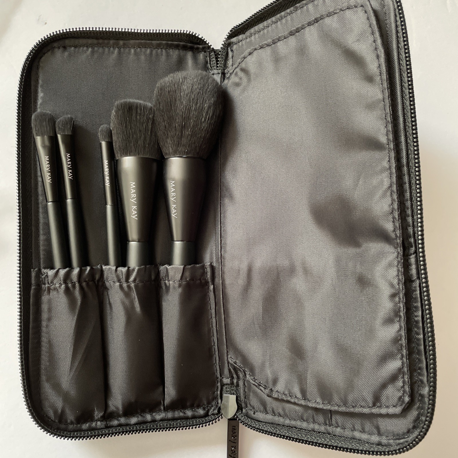 MARY KAY BRUSH COLLECTION 5 Piece Set