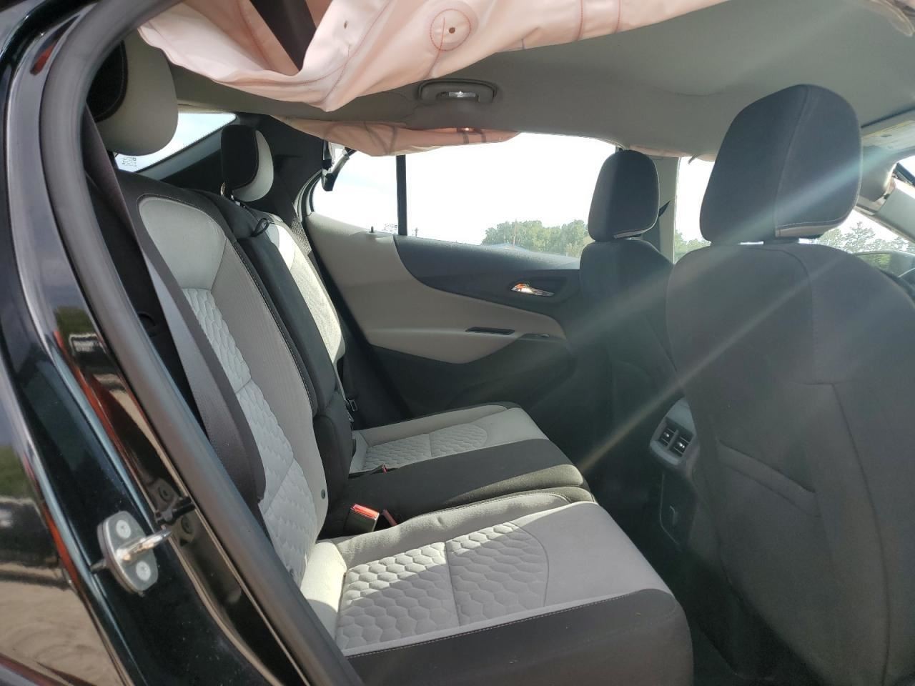 EQUINOX 2018 Glove Box 4823952