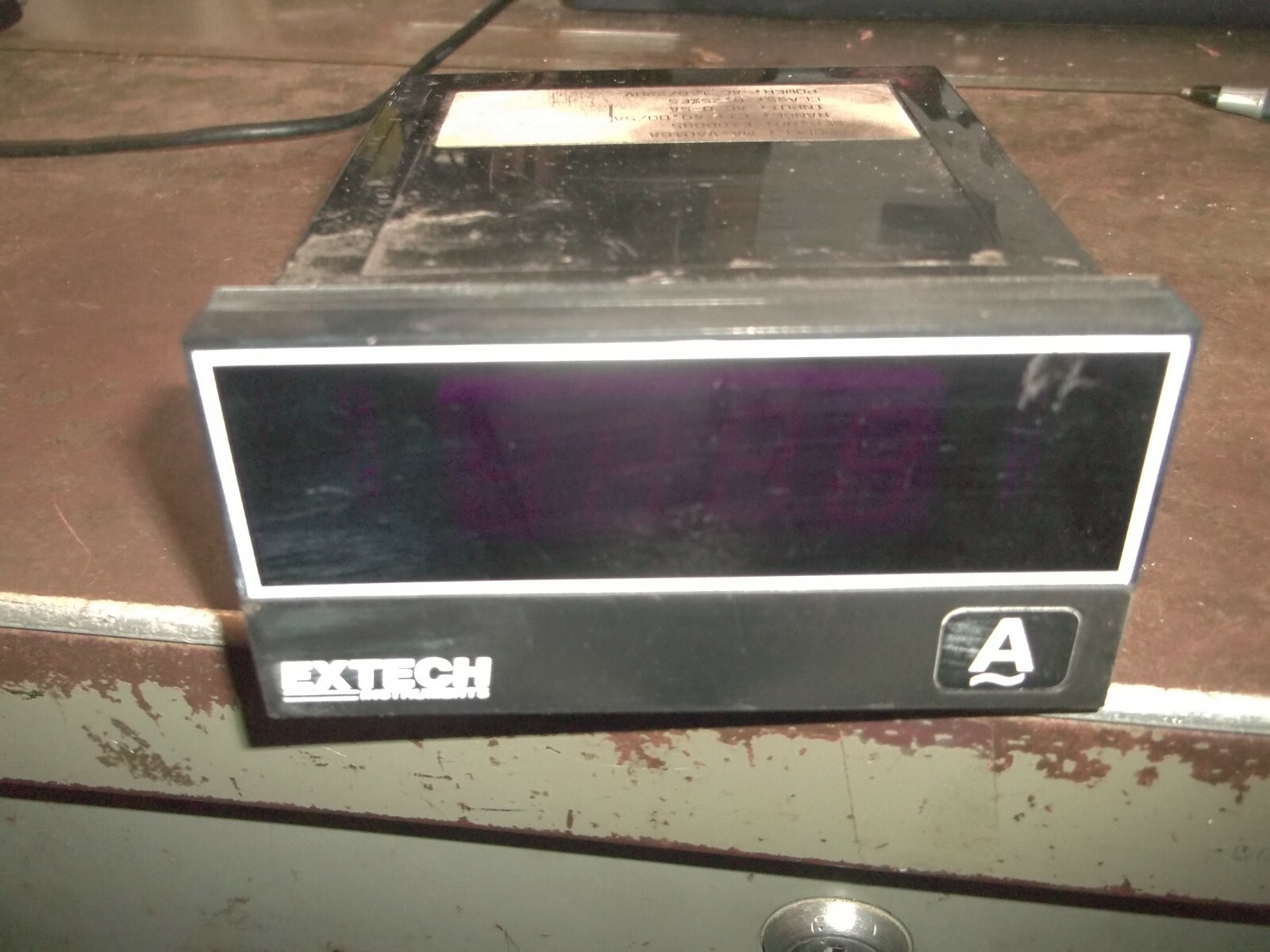 EXTECH INSTRUMENTS MA-V4016A CURRENT METER (146-1)