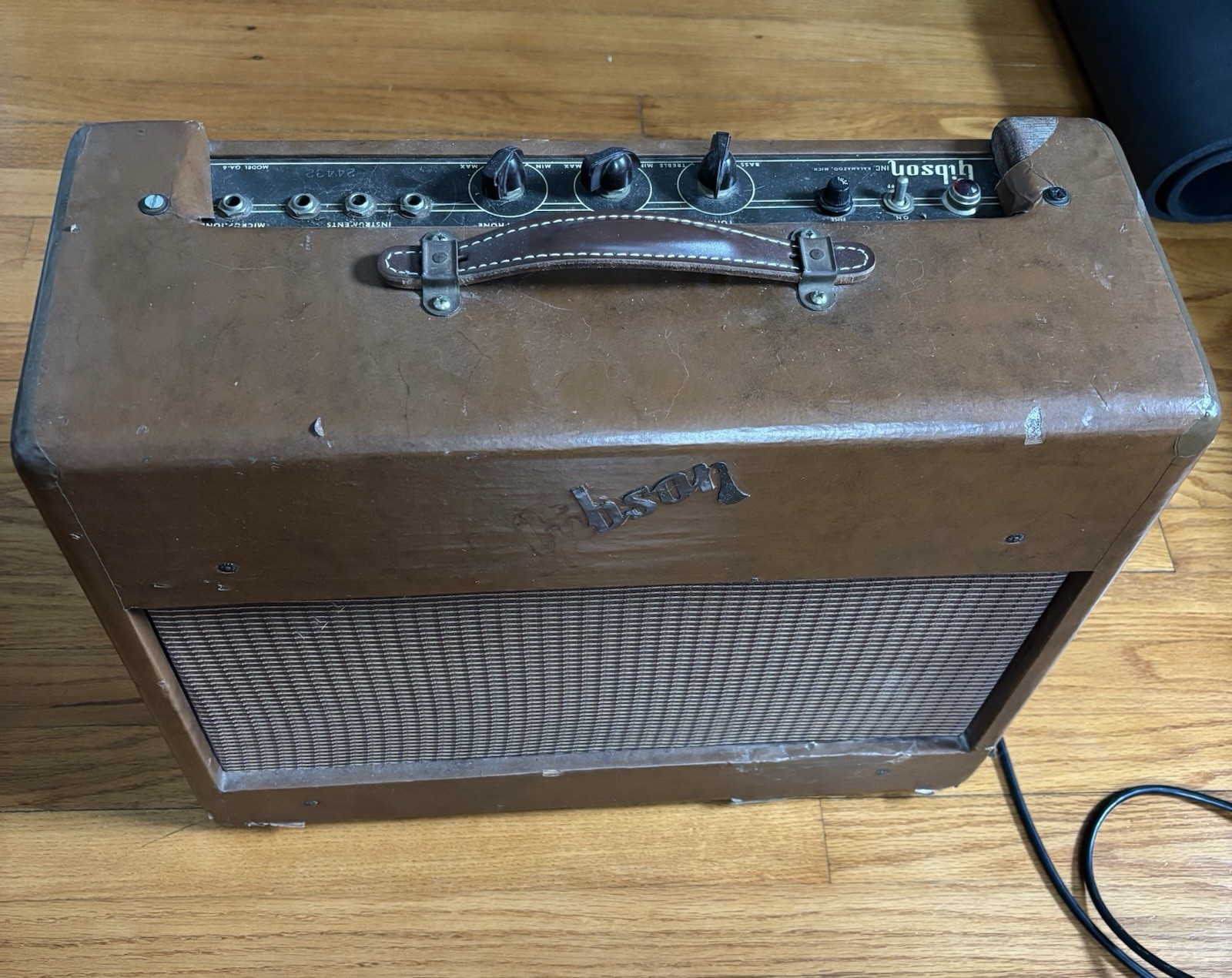 Gibson tube amplifier - GA-6 / GA6  - circa 1950s/ 1960s  - vintage - retro
