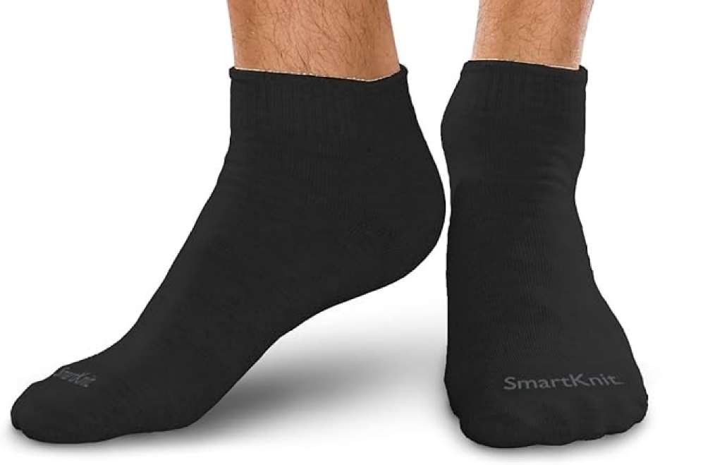 Therafirm SmartKnit Seamless Mini-Crew Socks (Black, Medium)