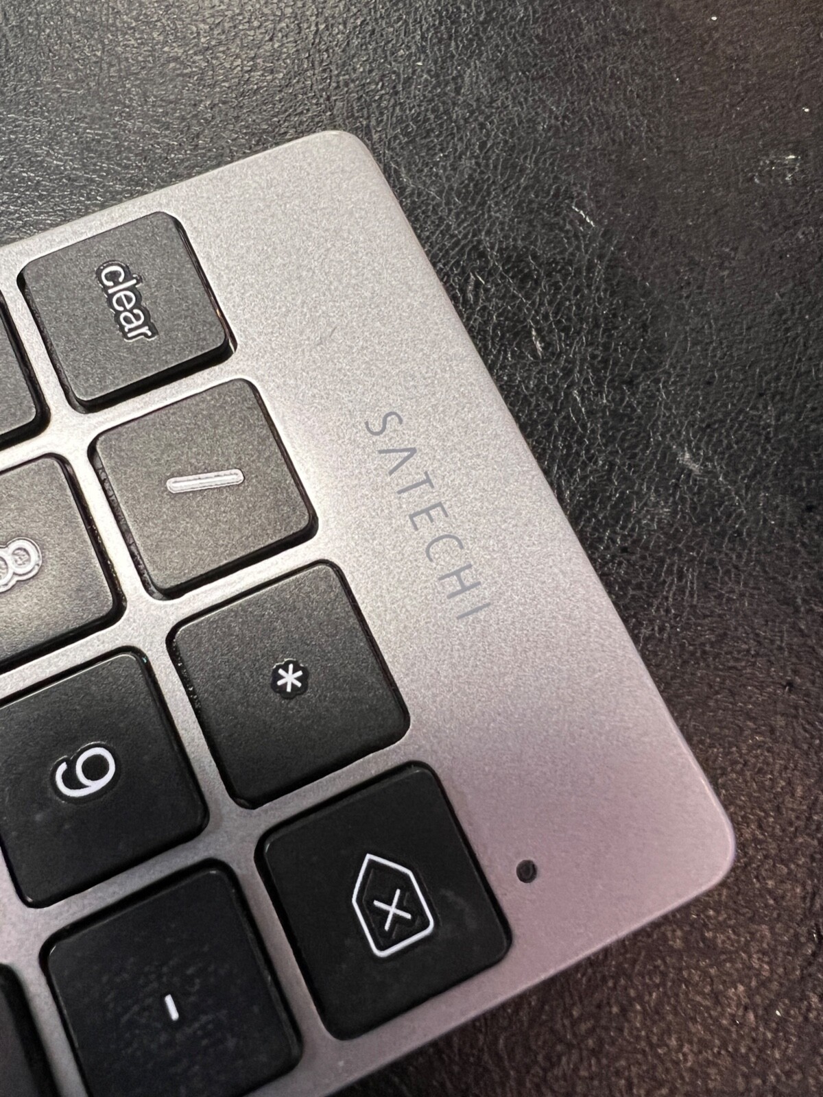 Satechi Bluetooth Wireless Numeric Keypad Windows, Mac -ST-SALKP