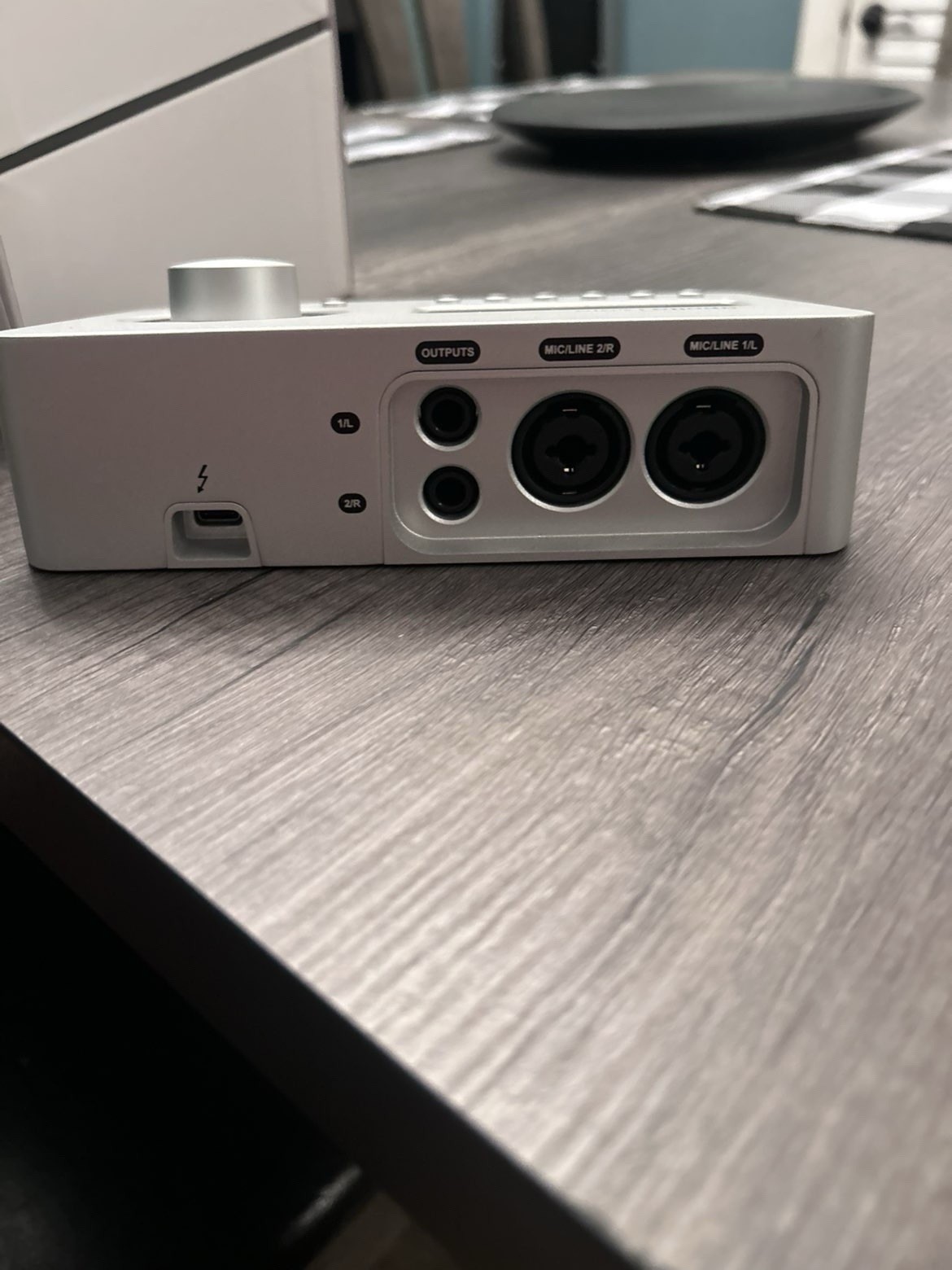 Universal Audio Apollo Solo Heritage USB-C Desktop Interface, Phantom Power