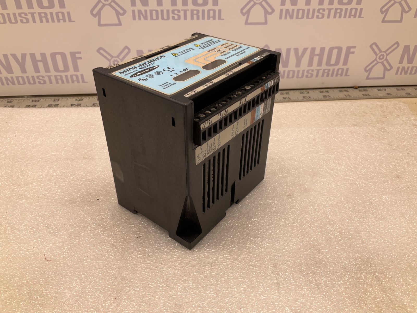 BANNER MSDINT-1 LIGHT CURTAIN CONTROLLER-Used