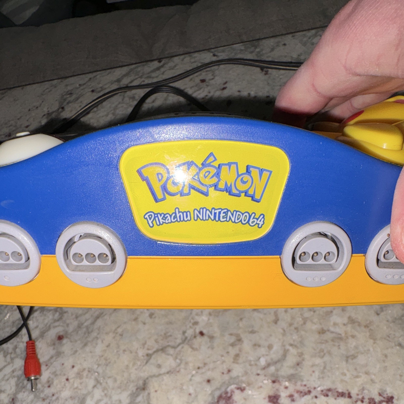 N64 Pikachu Edition w/3 Controllers, AV/Power EXPANSION PACK INSTALLED