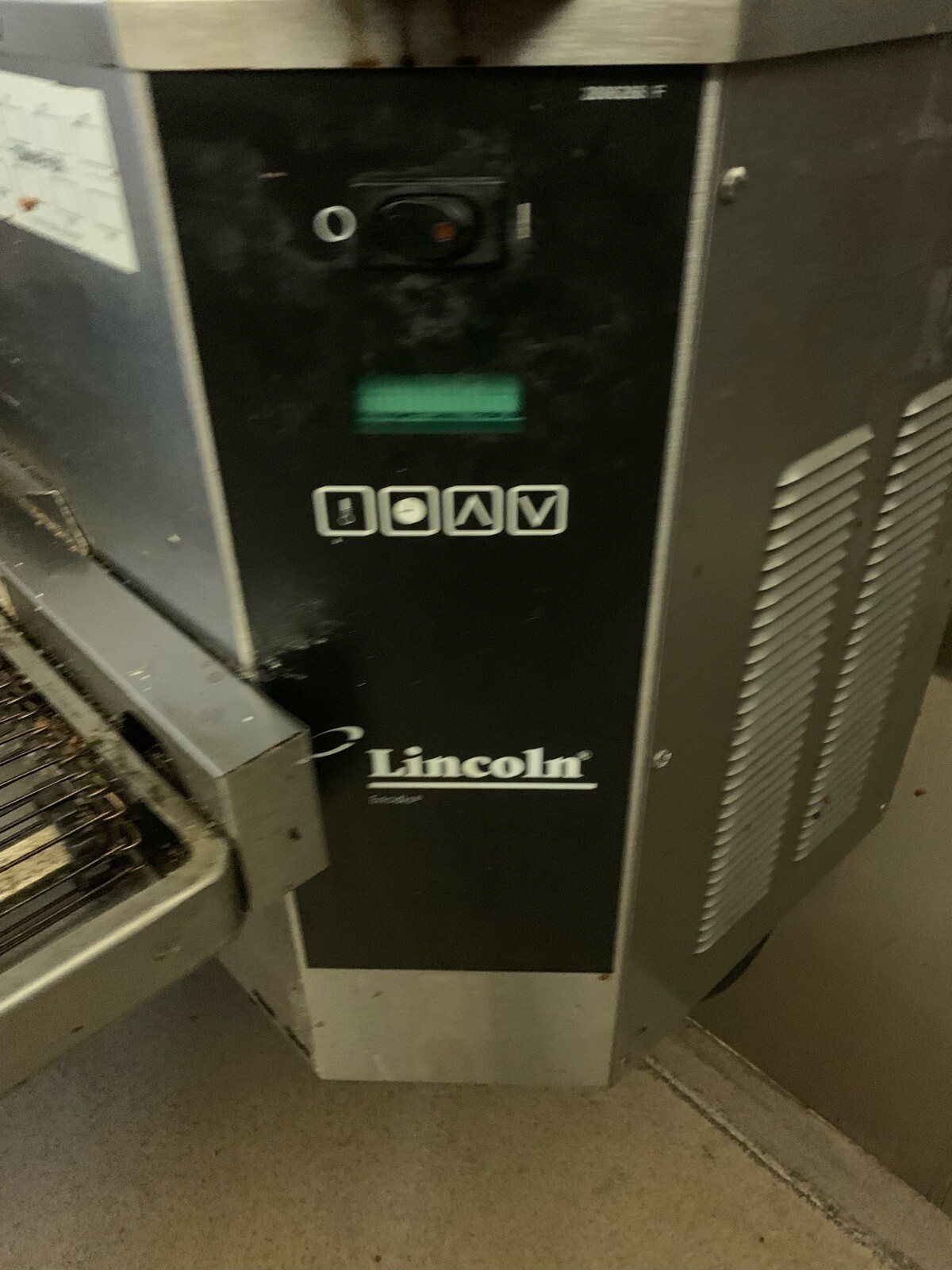 Lincoln Model 1450 Conveyor Pizza Oven Digital
