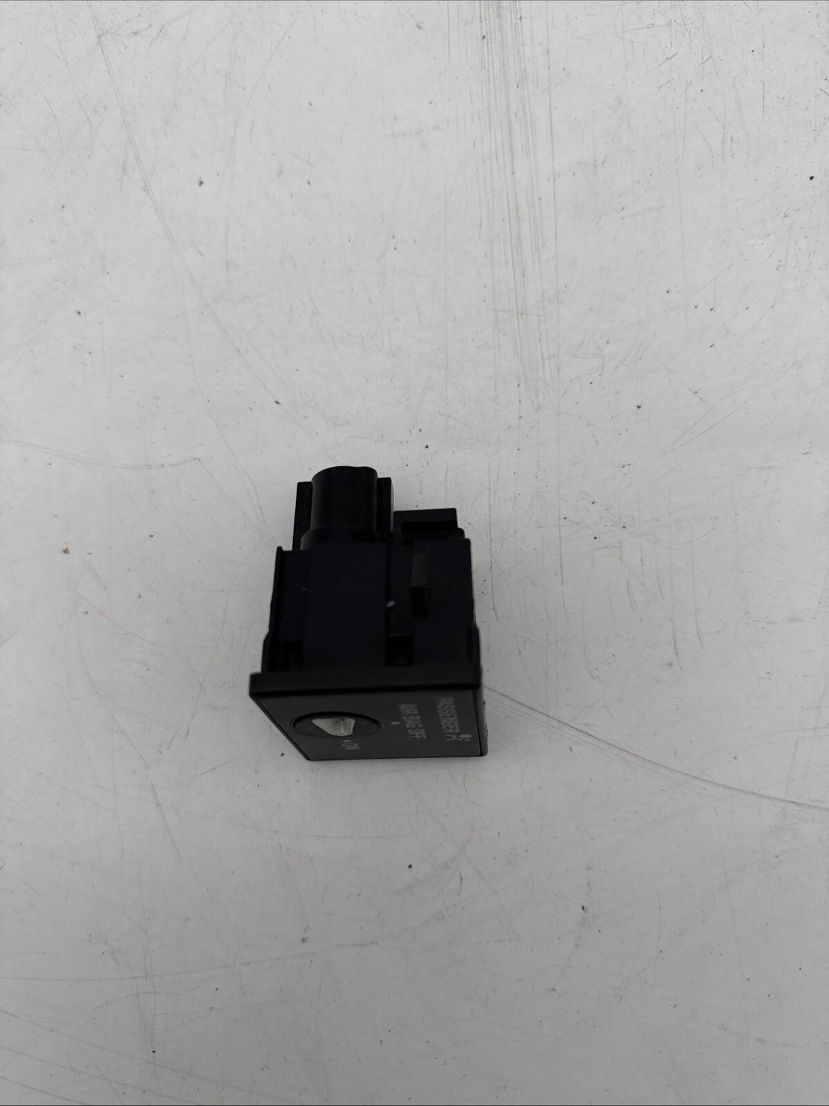 1997 - 2004 CORVETTE C5 PASSENGER AIR BAG SWITCH OEM