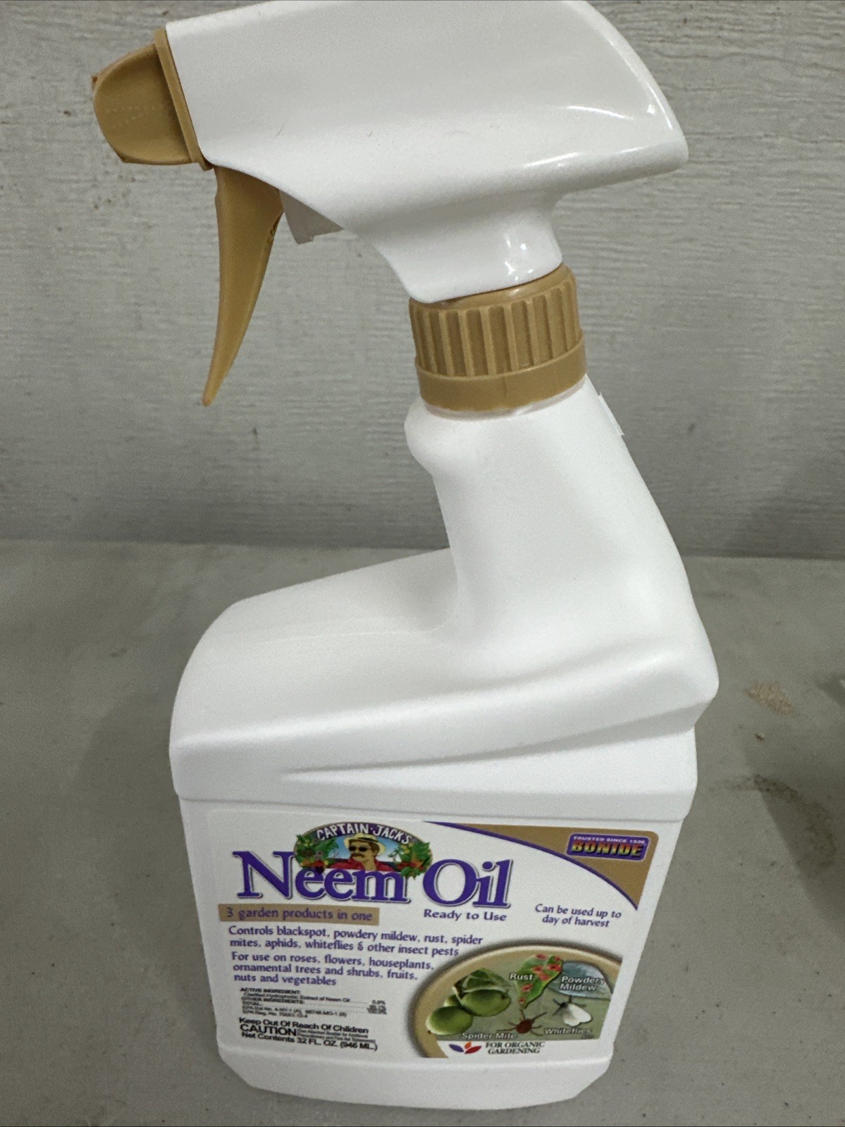 Captain Jack's Neem Oil Spray,Insecticide and Miticide for Organic Gardening32oz