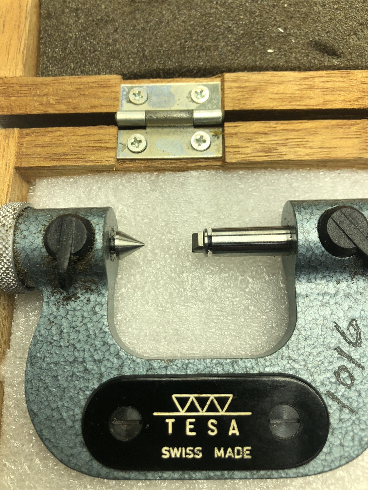 TESA Interchangeable 0" - 1 " THREAD MICROMETER .001 " With Anvils See Photos.