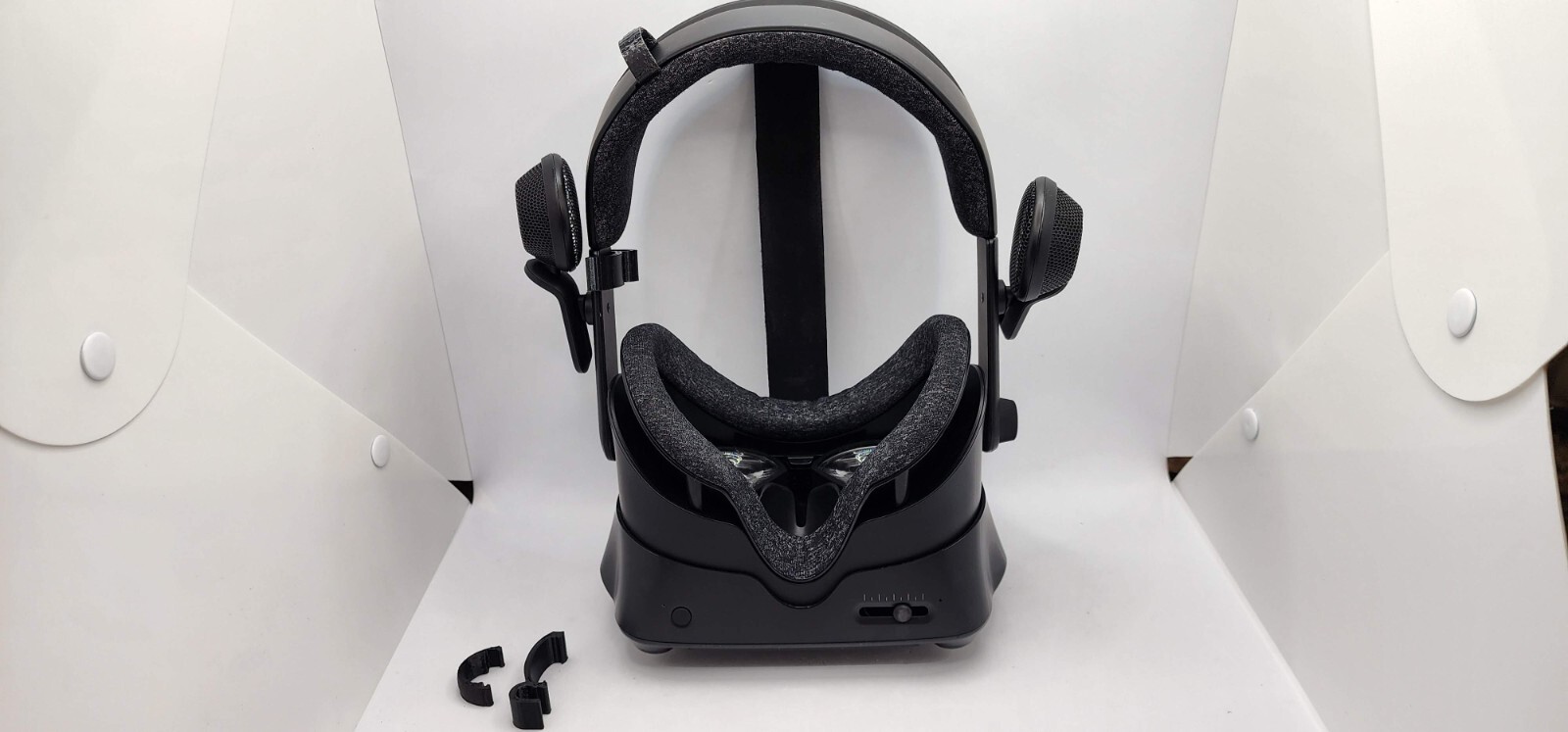 VALVE INDEX VR Virtual Reality HEADSET ONLY + Face Cushion - Light Scuff