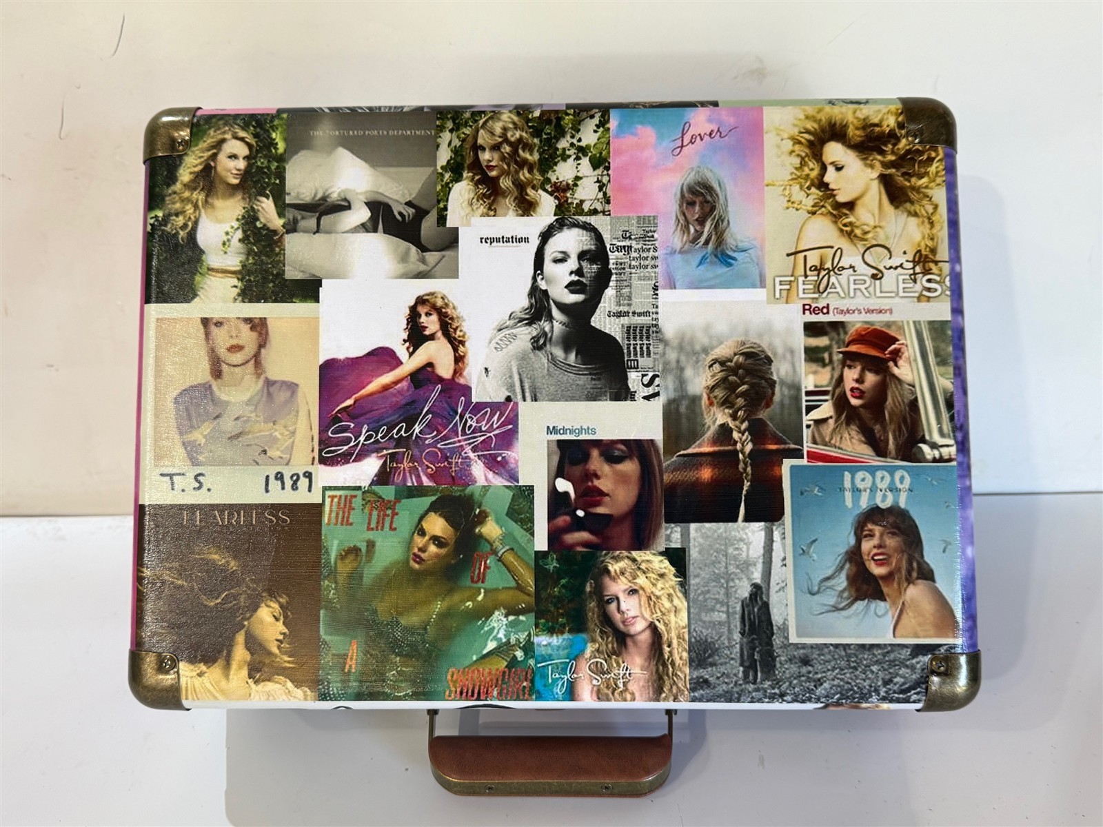 TAYLOR SWIFT Album RECORD PLAYER Turntable Decoupage Vinyl - Life of a Showgirl