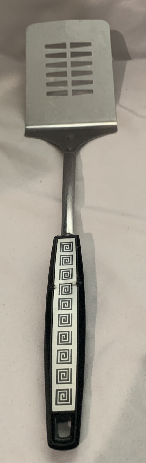 EKCO Slotted Spatula Black Plastic Handle swirl Design 13”