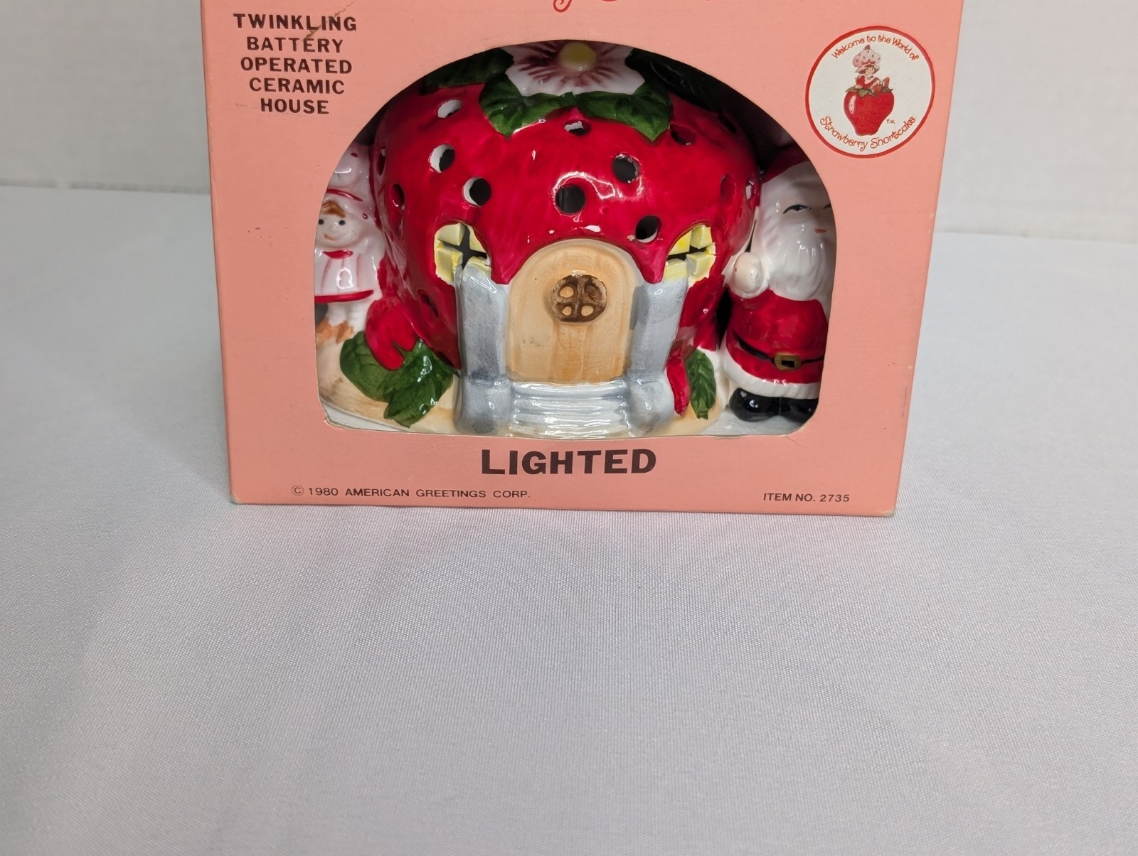 Vintage Santa Visits Strawberry Shortcake Lighted Ceramic House 1980 Read